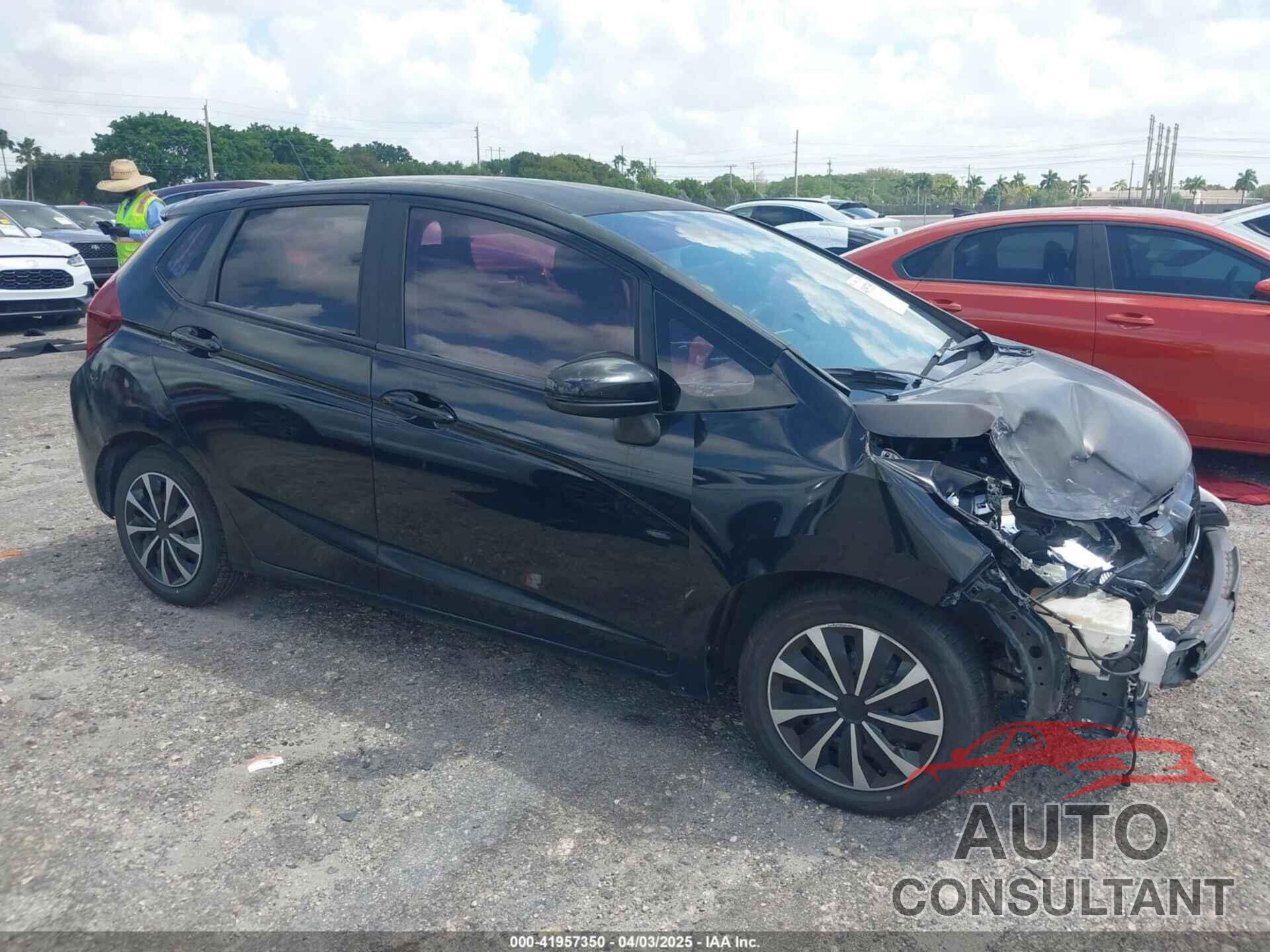 HONDA FIT 2016 - JHMGK5H58GX002388