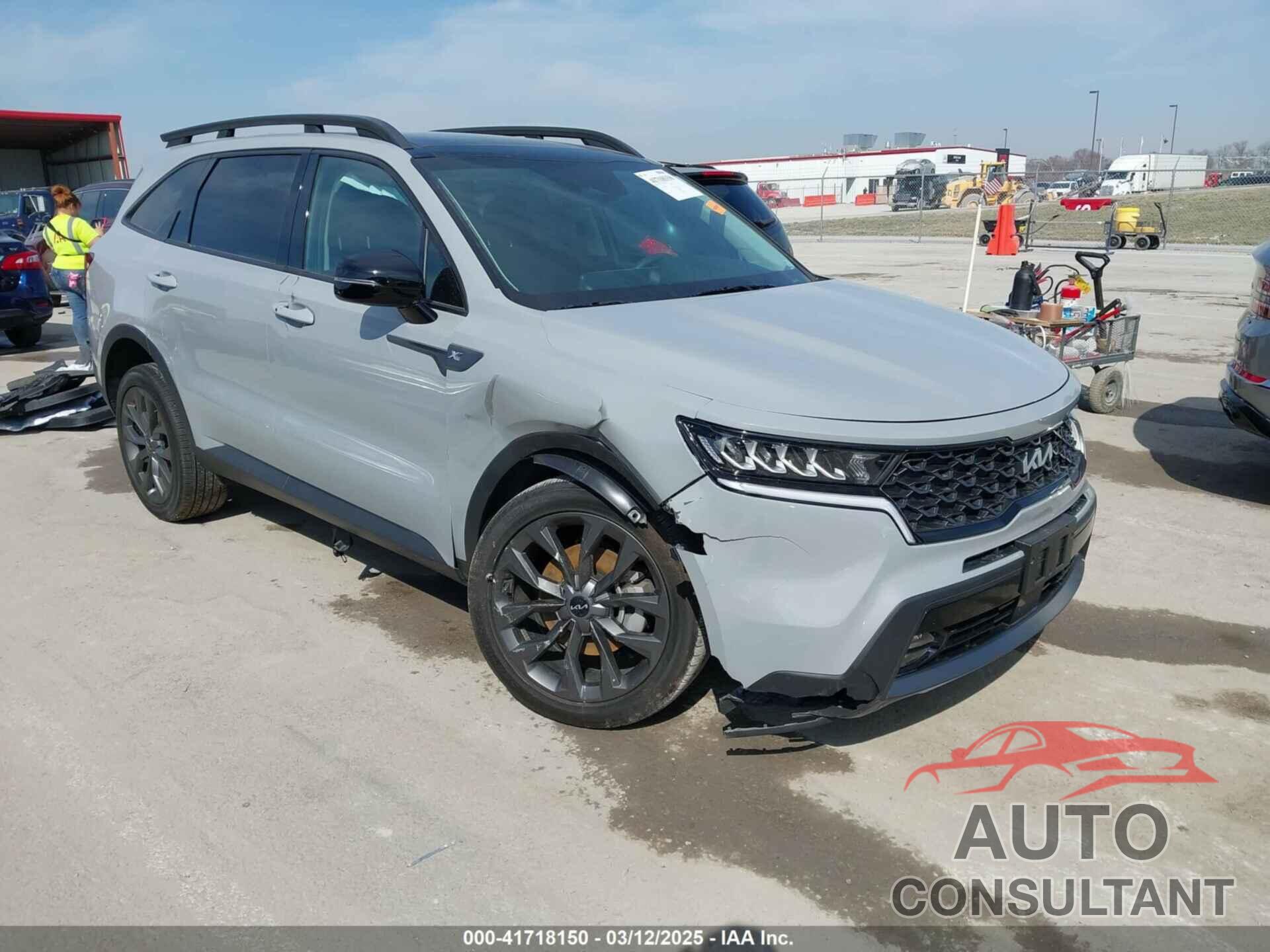 KIA SORENTO 2023 - 5XYRHDLF3PG190064
