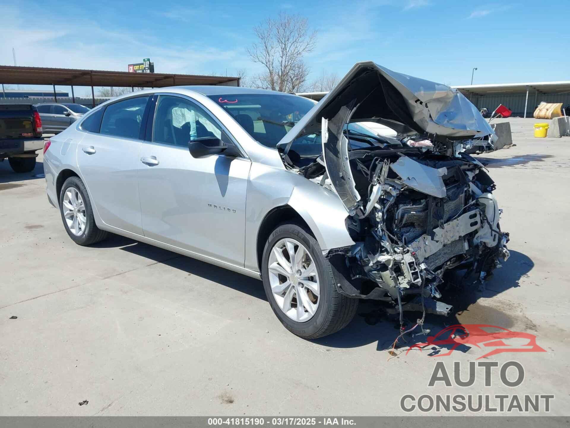 CHEVROLET MALIBU 2022 - 1G1ZD5ST3NF152657