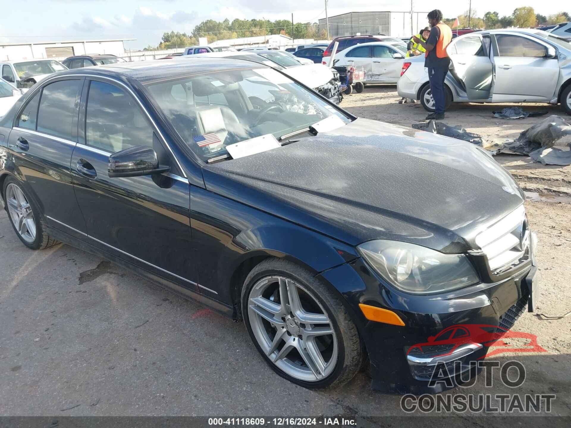 MERCEDES-BENZ C 350 2013 - WDDGF5HB9DR261196