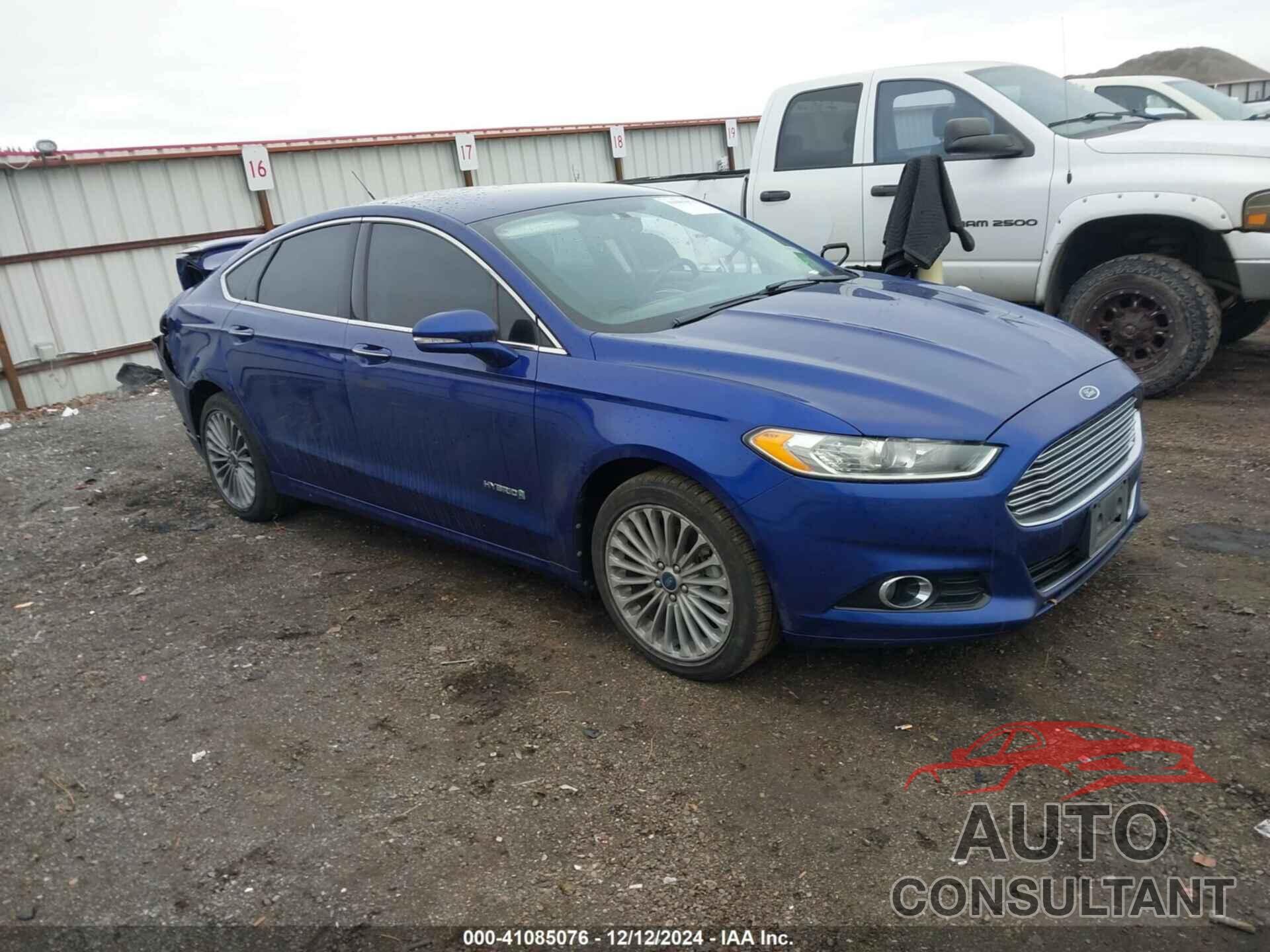 FORD FUSION HYBRID 2013 - 3FA6P0RU6DR304117