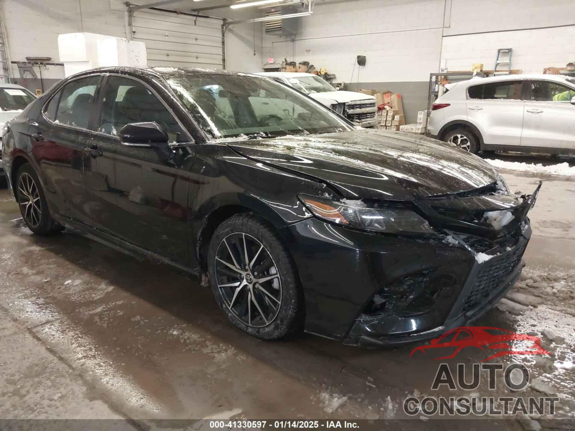 TOYOTA CAMRY 2022 - 4T1G11AK0NU666269