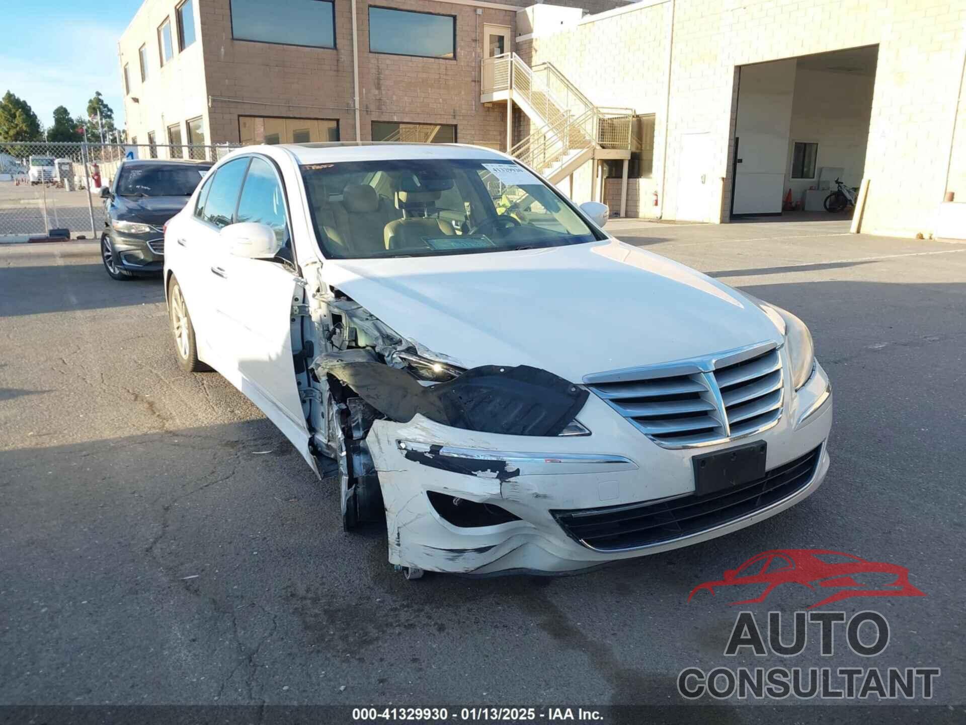 HYUNDAI GENESIS 2013 - KMHGC4DD0DU237513