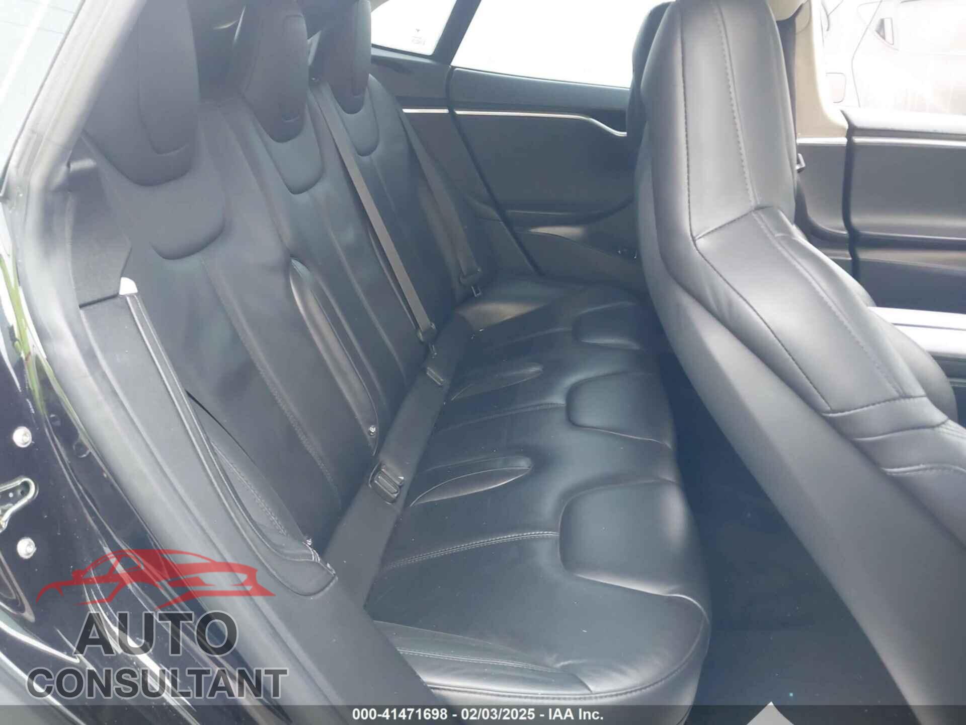 TESLA MODEL S 2015 - 5YJSA1E24FF111120