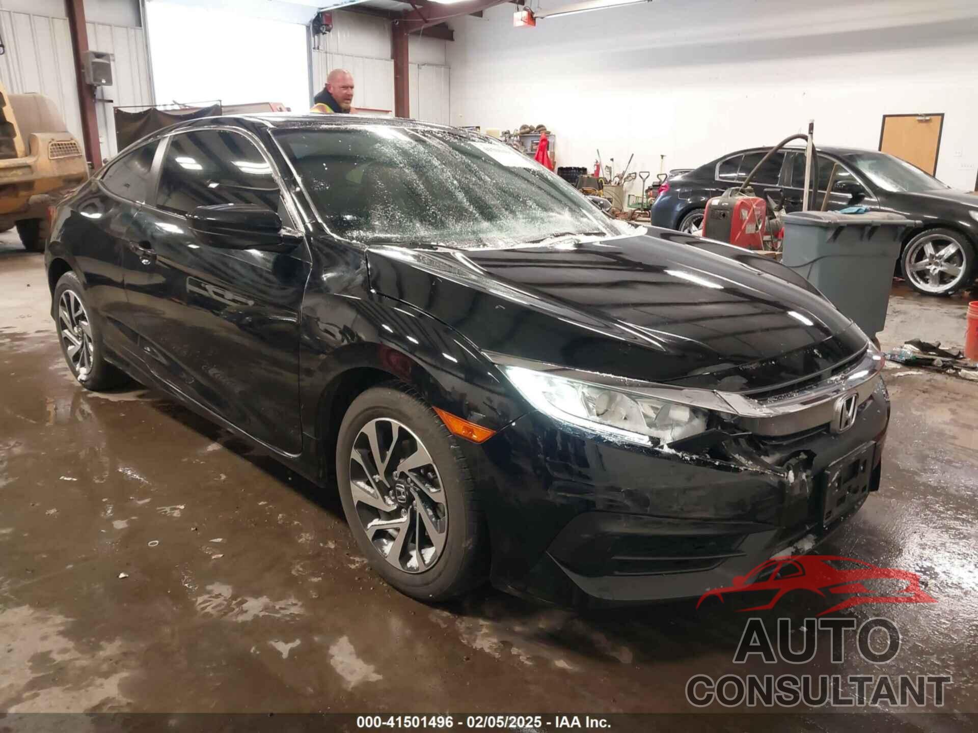 HONDA CIVIC 2018 - 2HGFC4B01JH306354