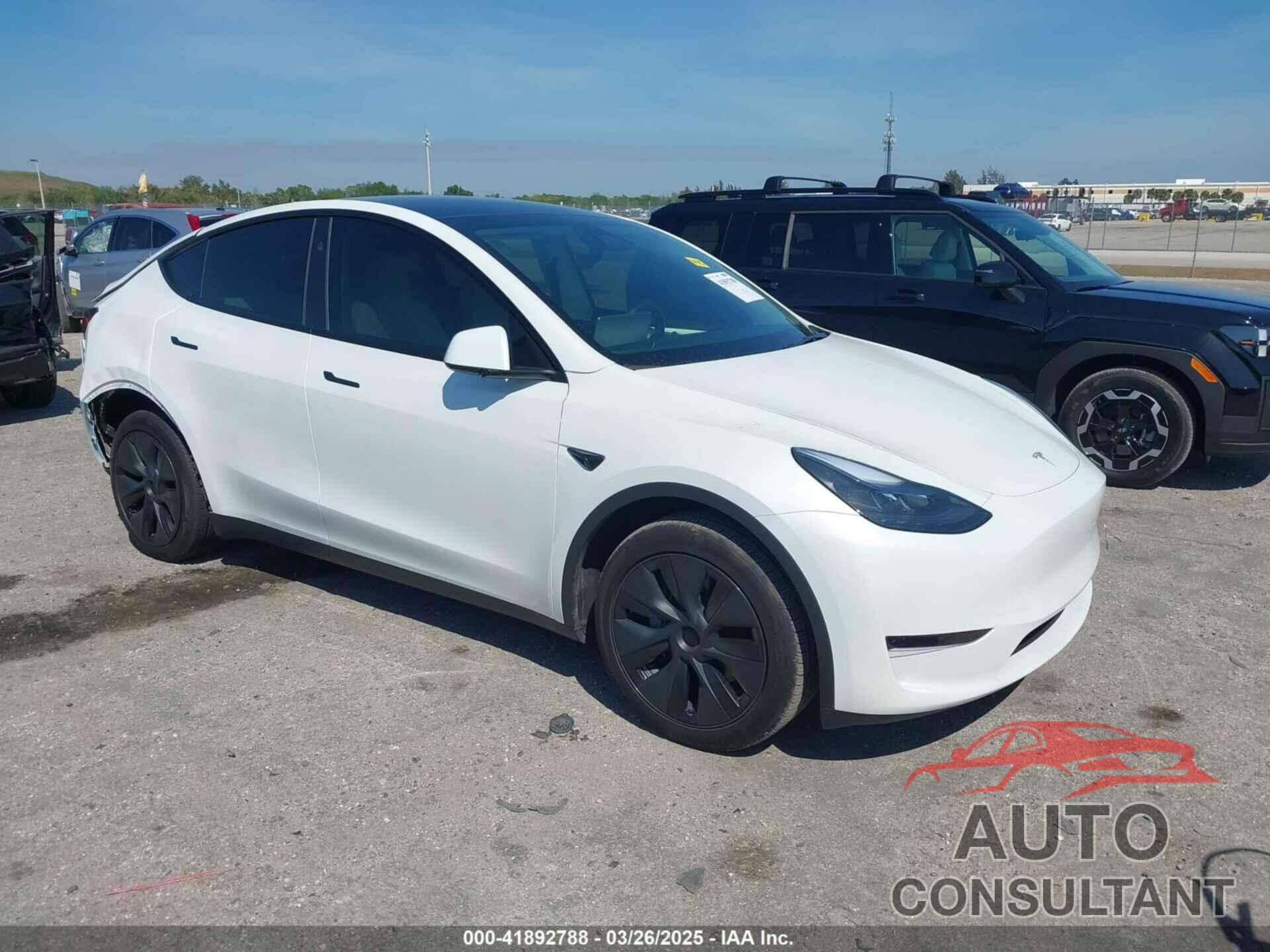 TESLA MODEL Y 2024 - 7SAYGDED9RF161420