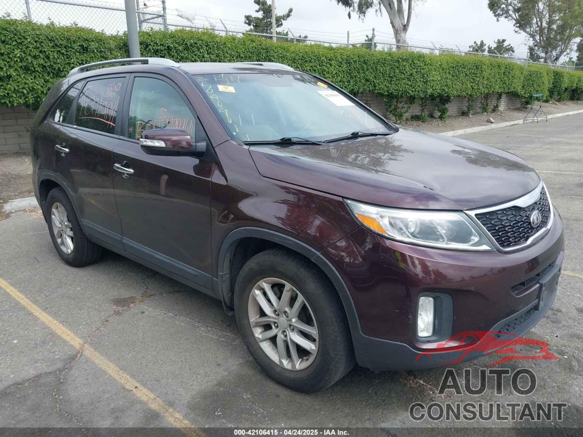 KIA SORENTO 2015 - 5XYKT3A68FG603253