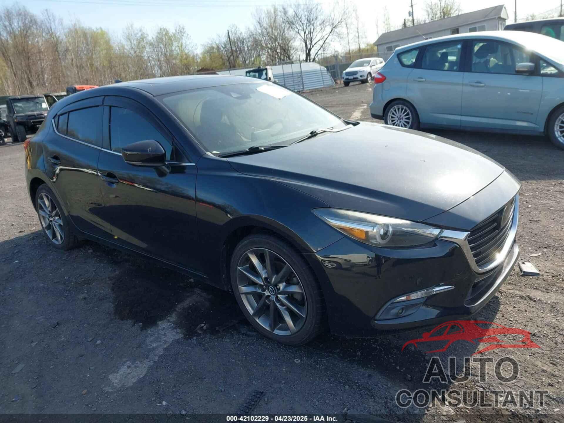 MAZDA MAZDA3 2018 - 3MZBN1M38JM192719