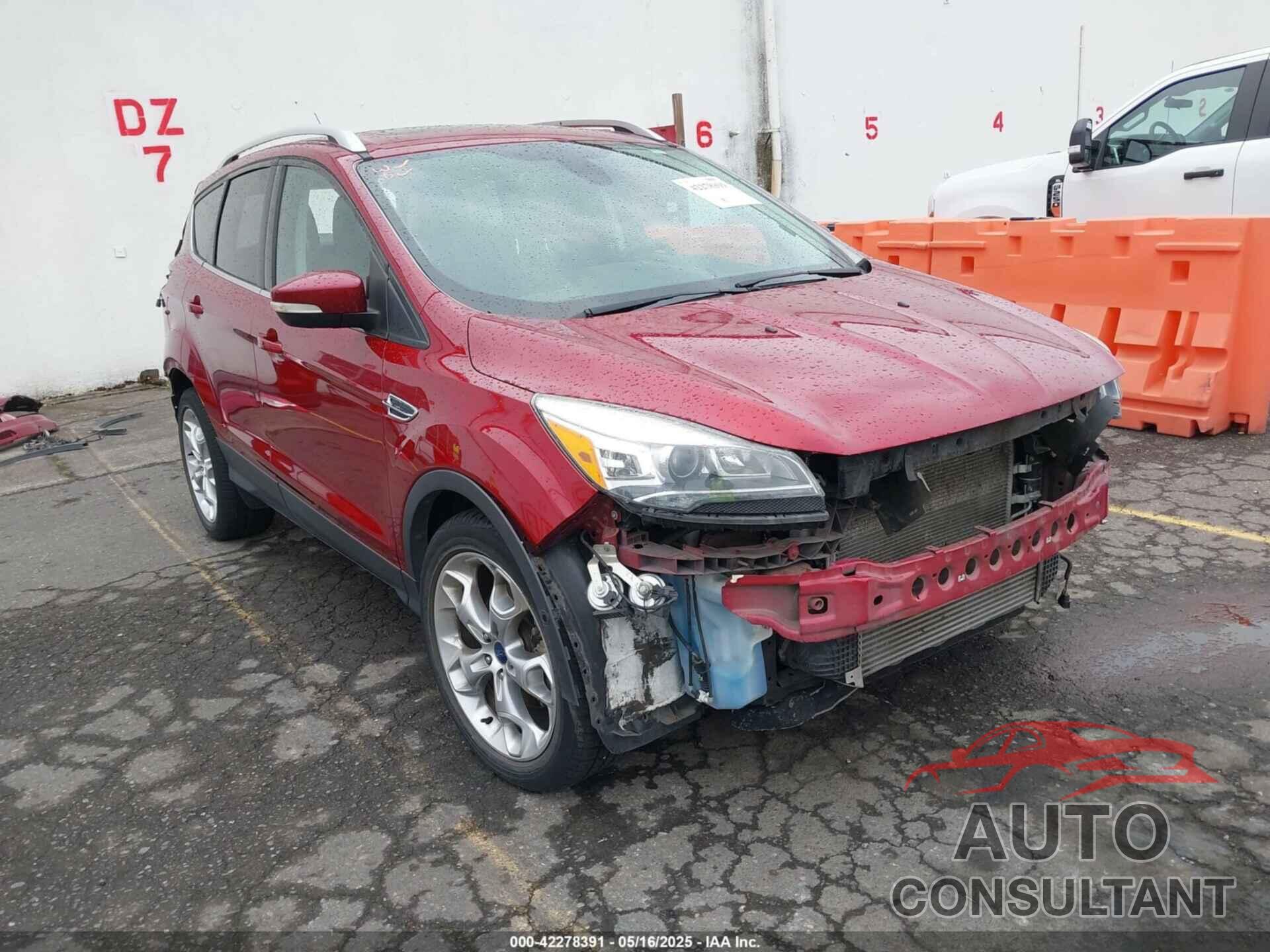 FORD ESCAPE 2014 - 1FMCU9J9XEUE14045