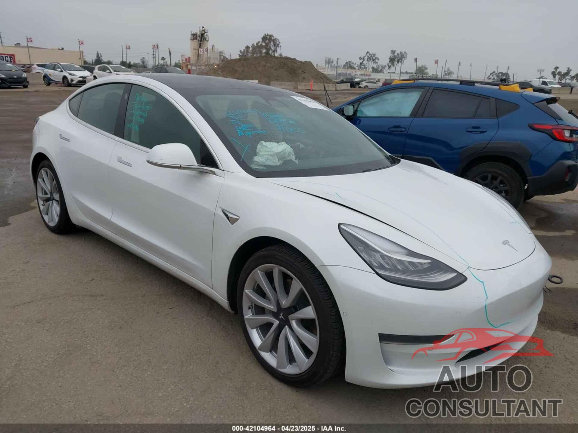 TESLA MODEL 3 2020 - 5YJ3E1EAXLF806438
