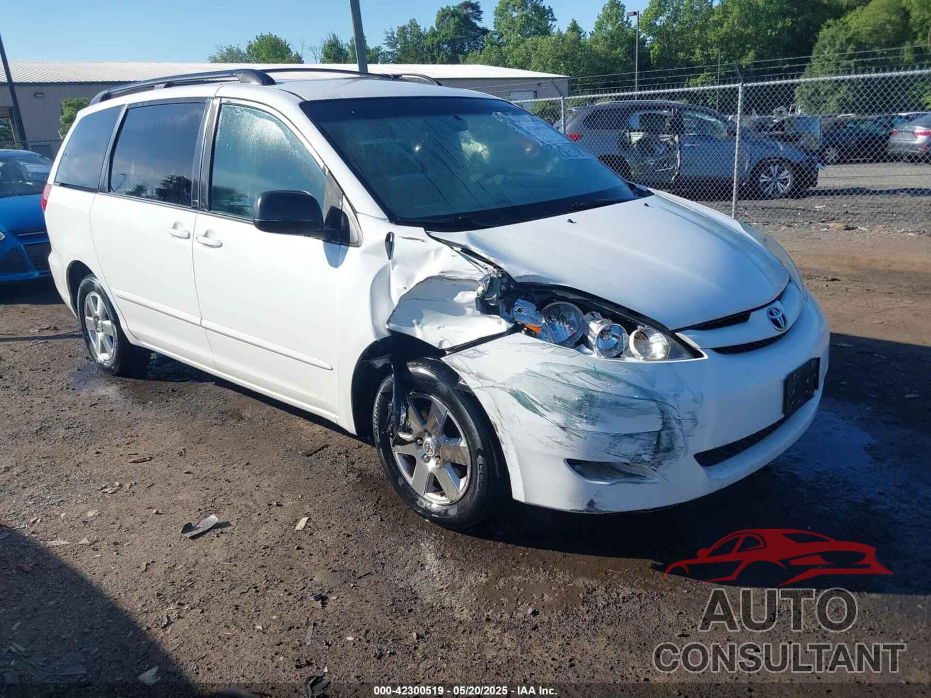 TOYOTA SIENNA 2010 - 5TDKK4CCXAS316407