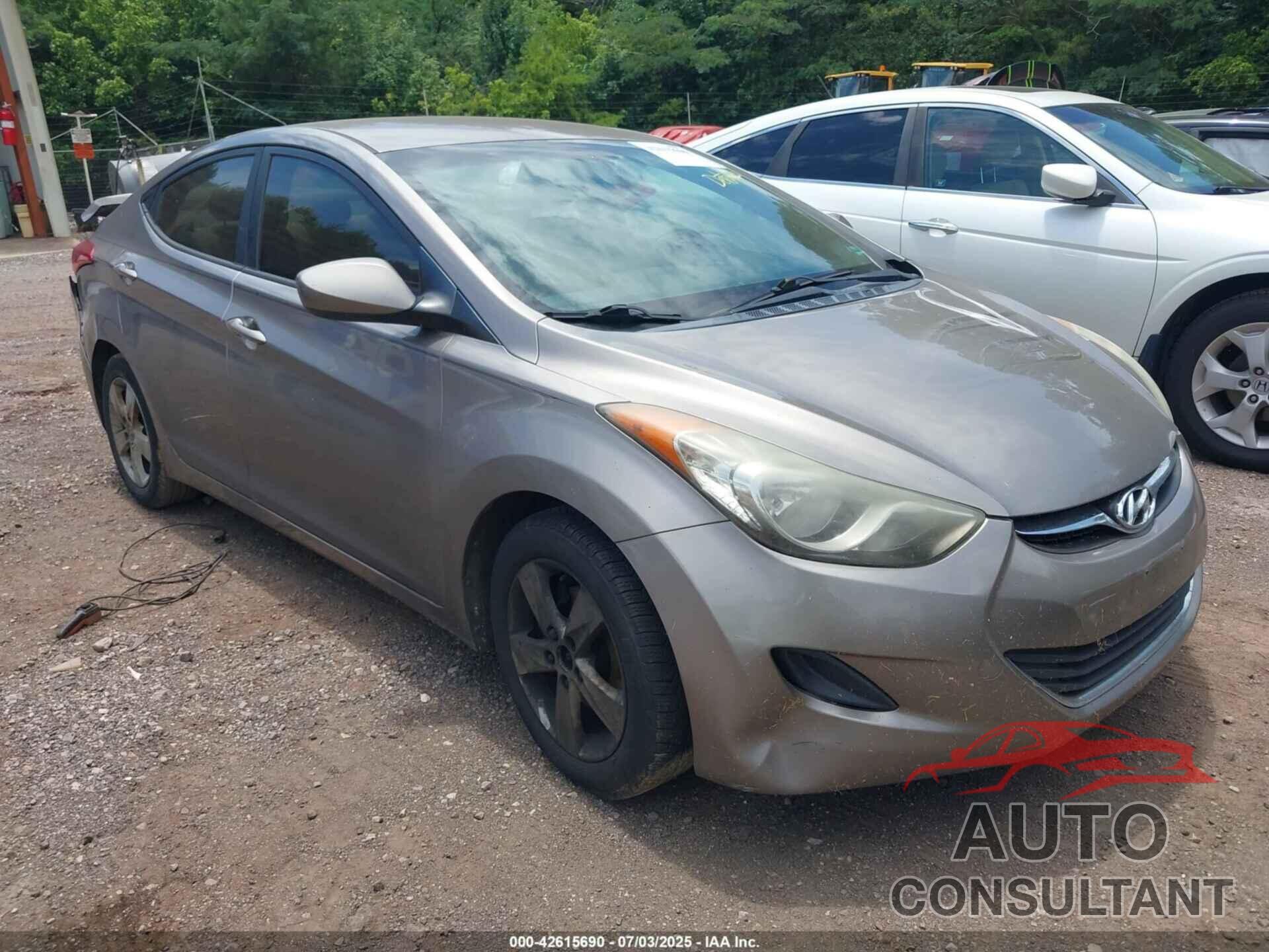HYUNDAI ELANTRA 2011 - 5NPDH4AE2BH045720