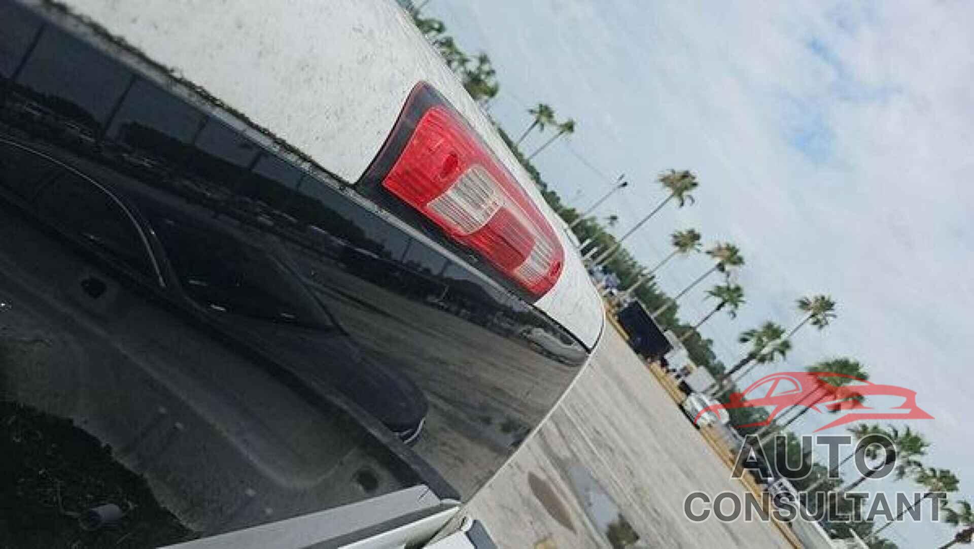 CHEVROLET SILVERADO 2014 - 1GCNCPEHXEZ275687