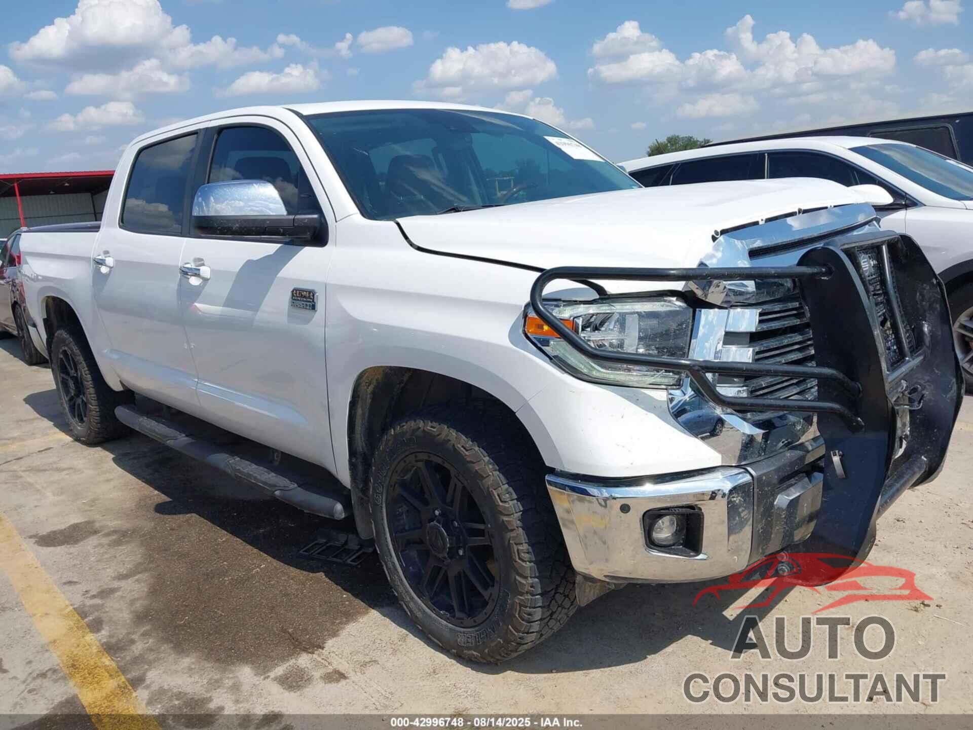 TOYOTA TUNDRA 2020 - 5TFAY5F11LX911590