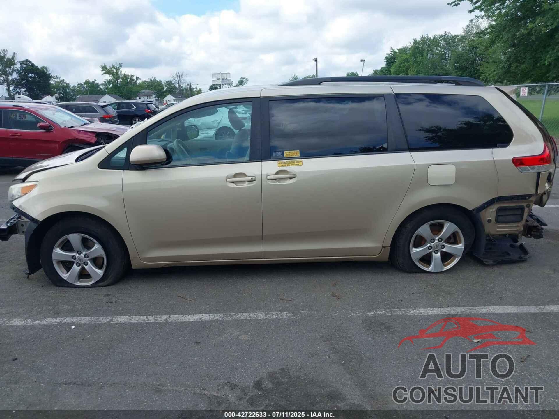 TOYOTA SIENNA 2013 - 5TDKK3DC8DS317309