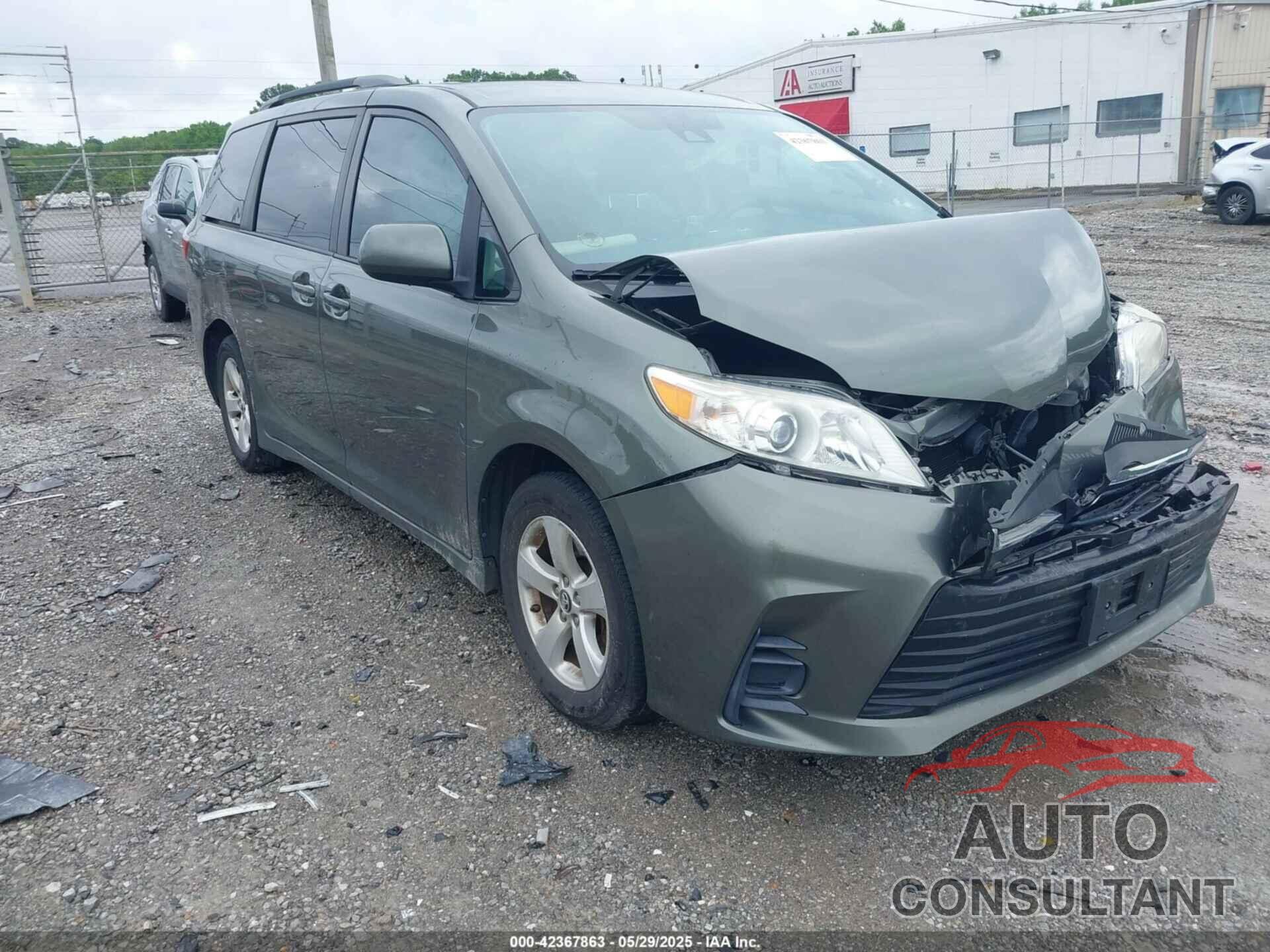 TOYOTA SIENNA 2018 - 5TDKZ3DCXJS957822