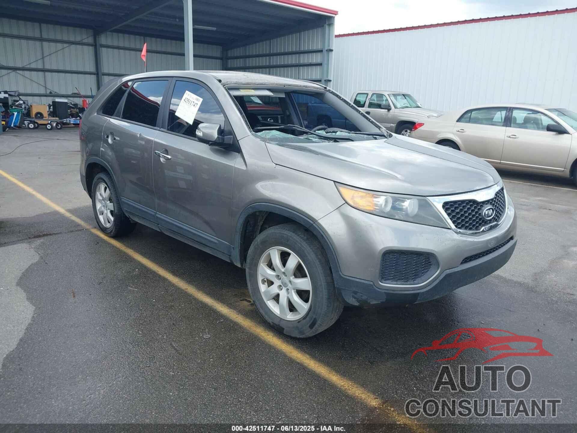 KIA SORENTO 2013 - 5XYKT3A1XDG381218