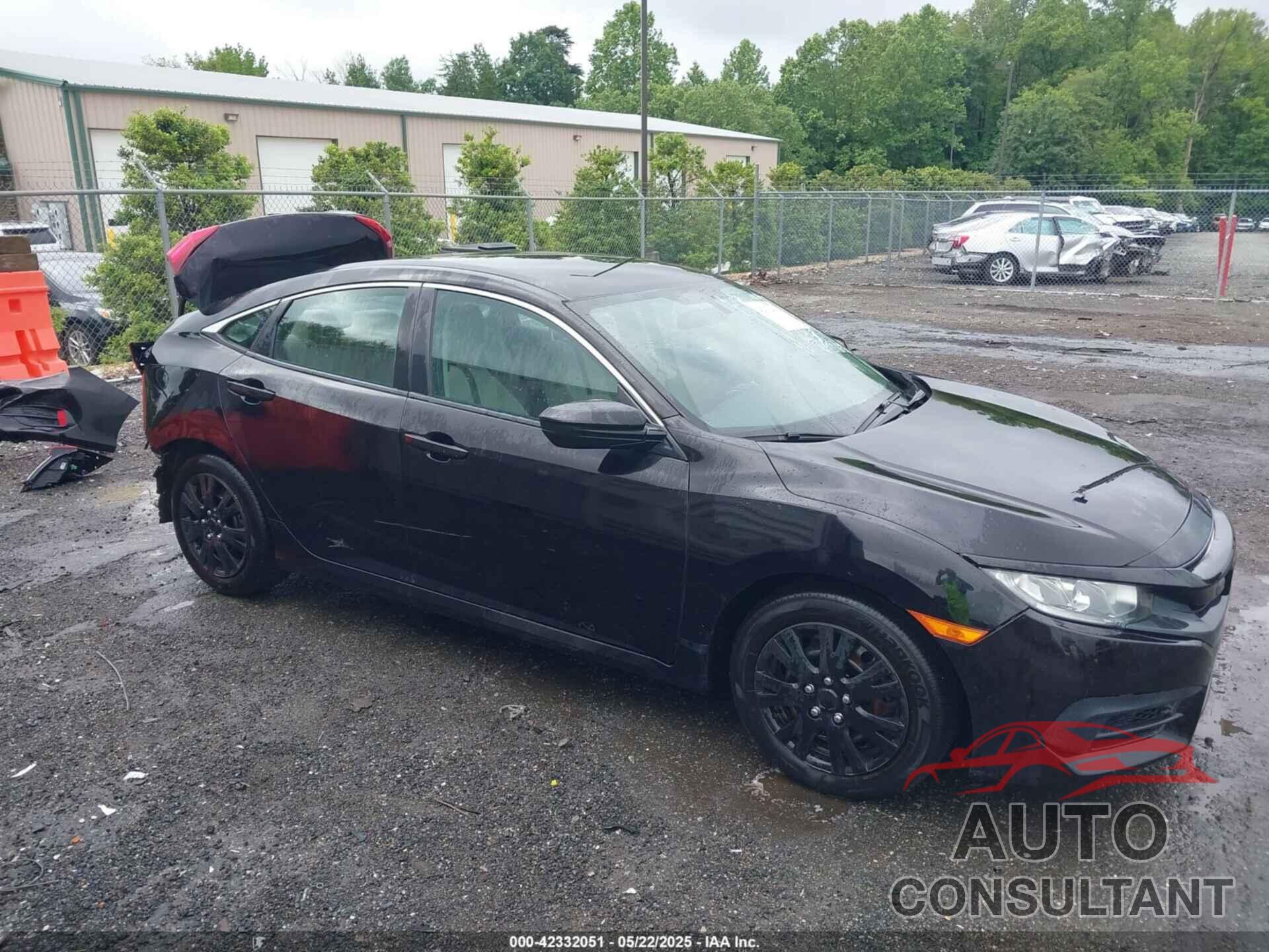 HONDA CIVIC 2018 - 2HGFC2F52JH507321