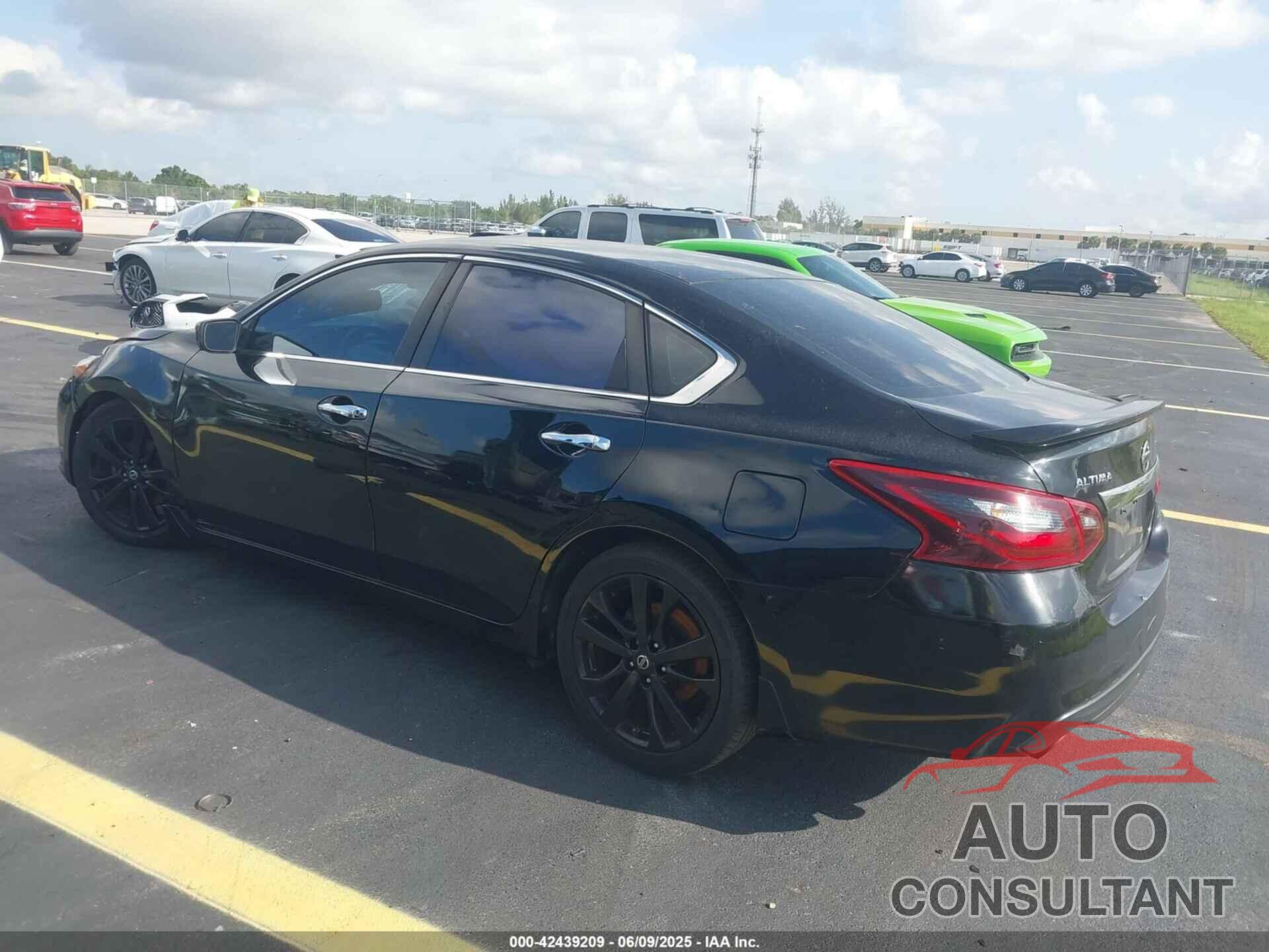 NISSAN ALTIMA 2017 - 1N4AL3APXHC256767