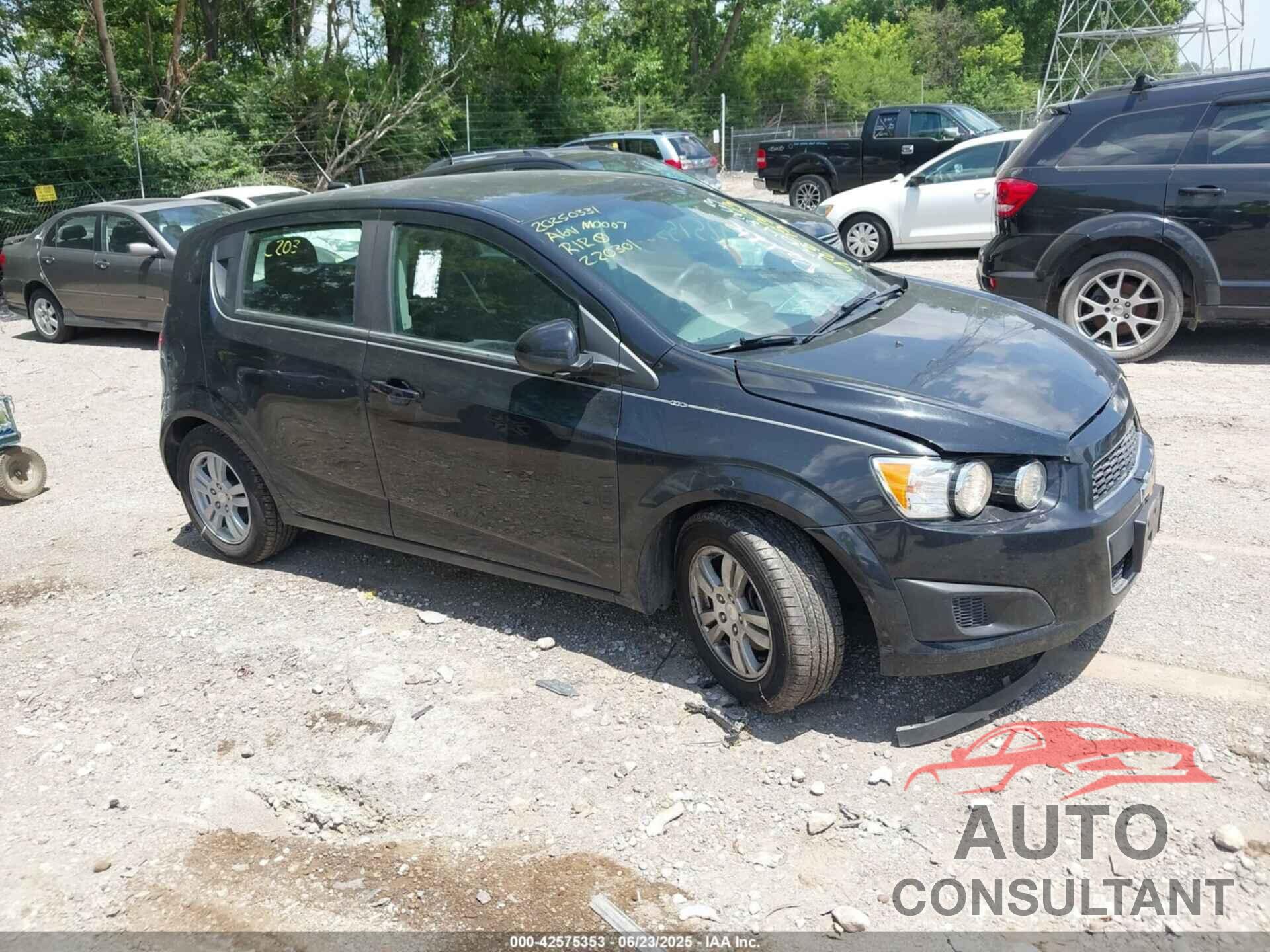 CHEVROLET SONIC 2013 - 1G1JC6SH4D4220301