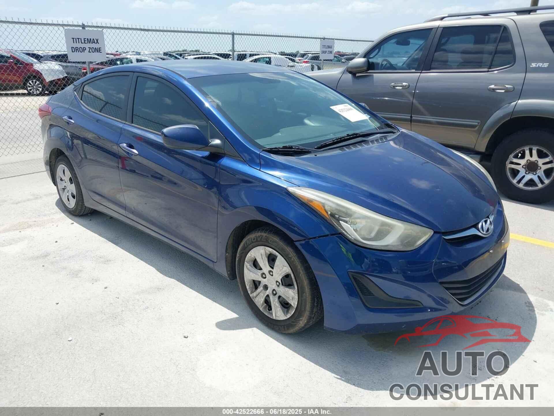 HYUNDAI ELANTRA 2016 - 5NPDH4AE7GH701109