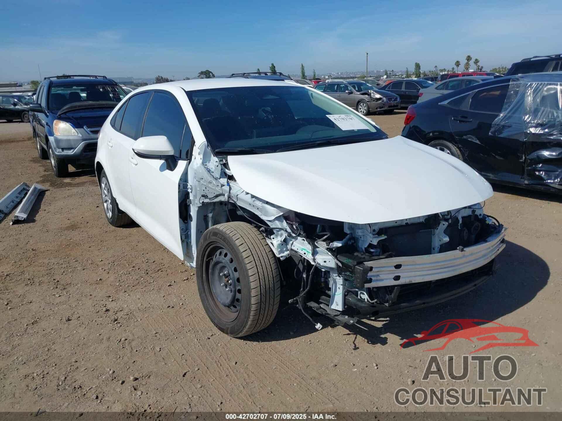 TOYOTA COROLLA 2024 - JTDBCMFE4R3030284