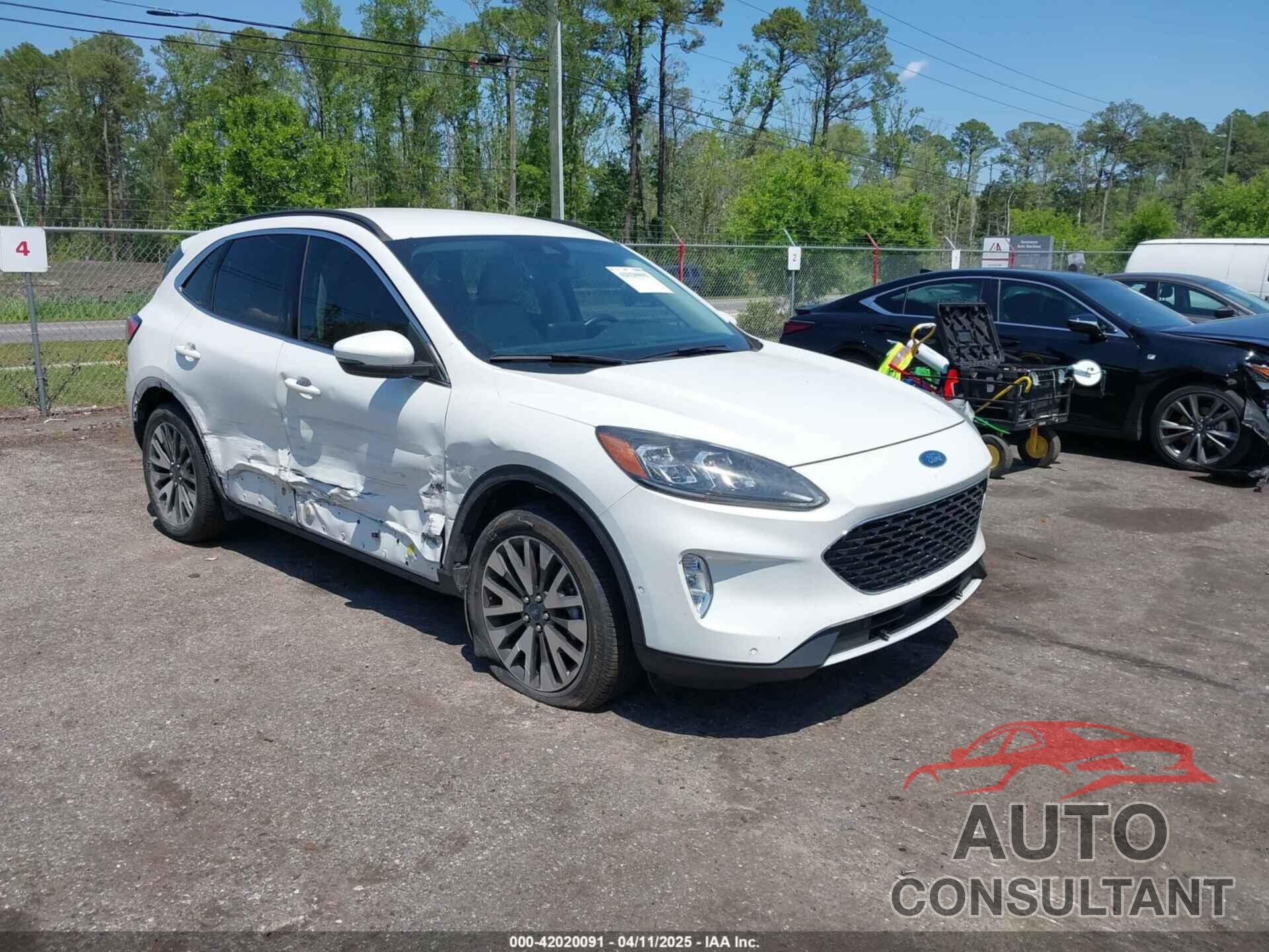 FORD ESCAPE 2020 - 1FMCU9J91LUB45740