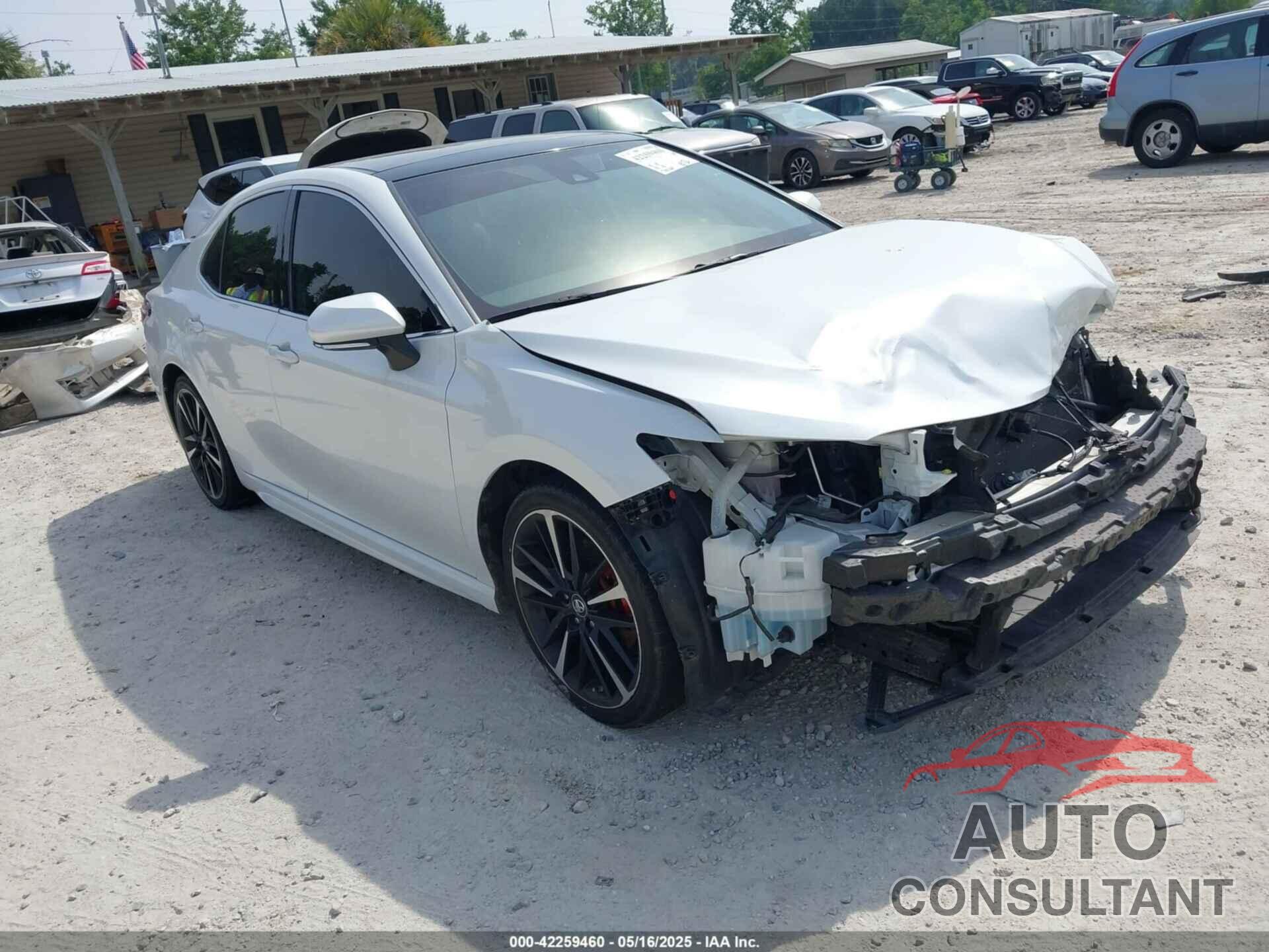 TOYOTA CAMRY 2019 - 4T1B61HK3KU693477