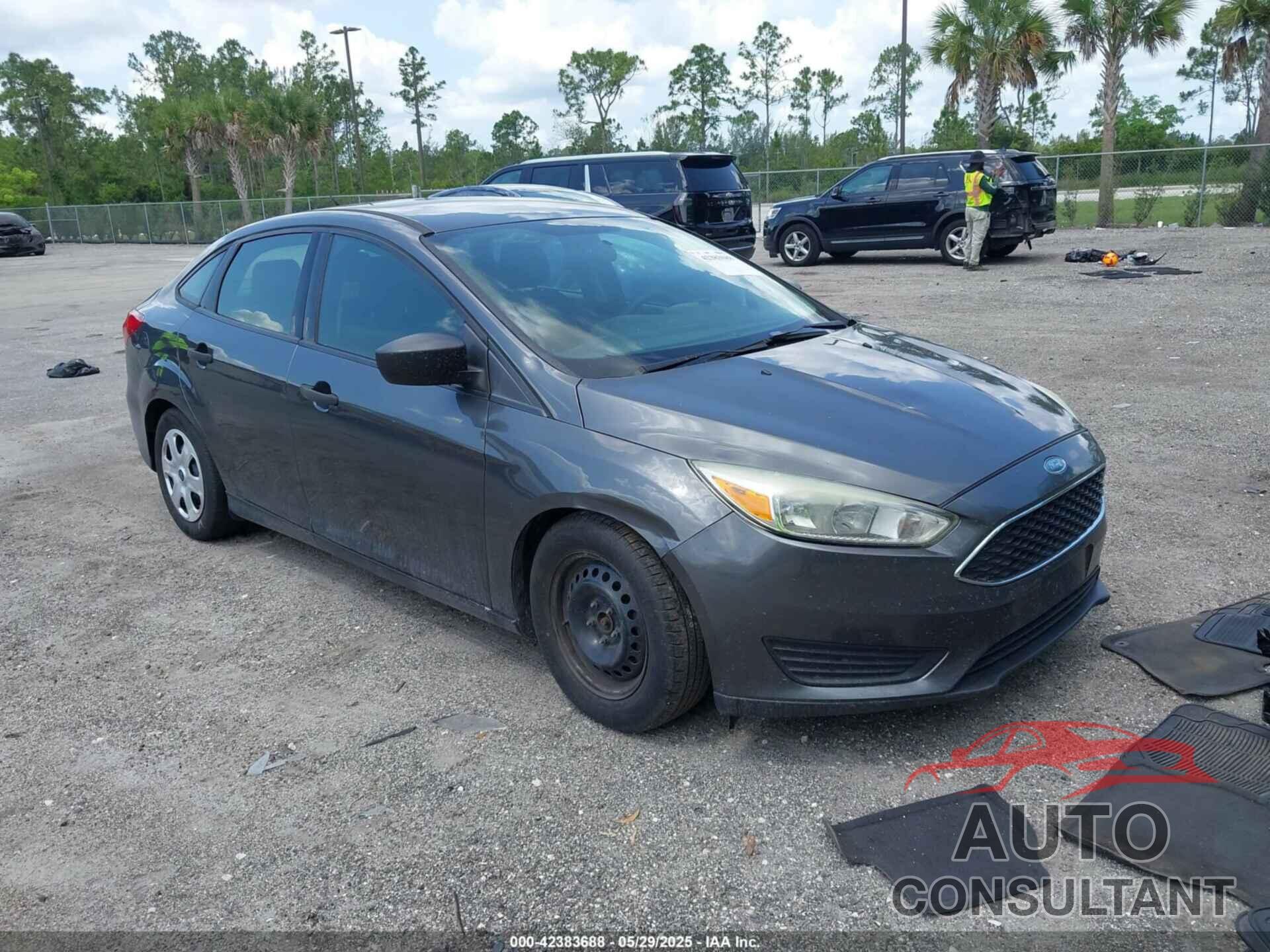 FORD FOCUS 2016 - 1FADP3E26GL376838