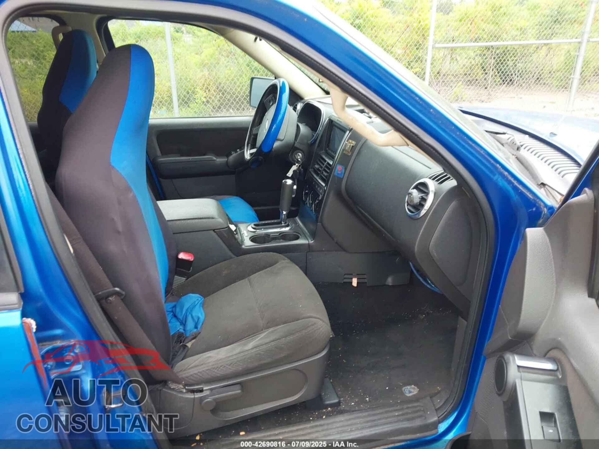 FORD EXPLORER 2010 - 1FMEU7DE9AUA80400
