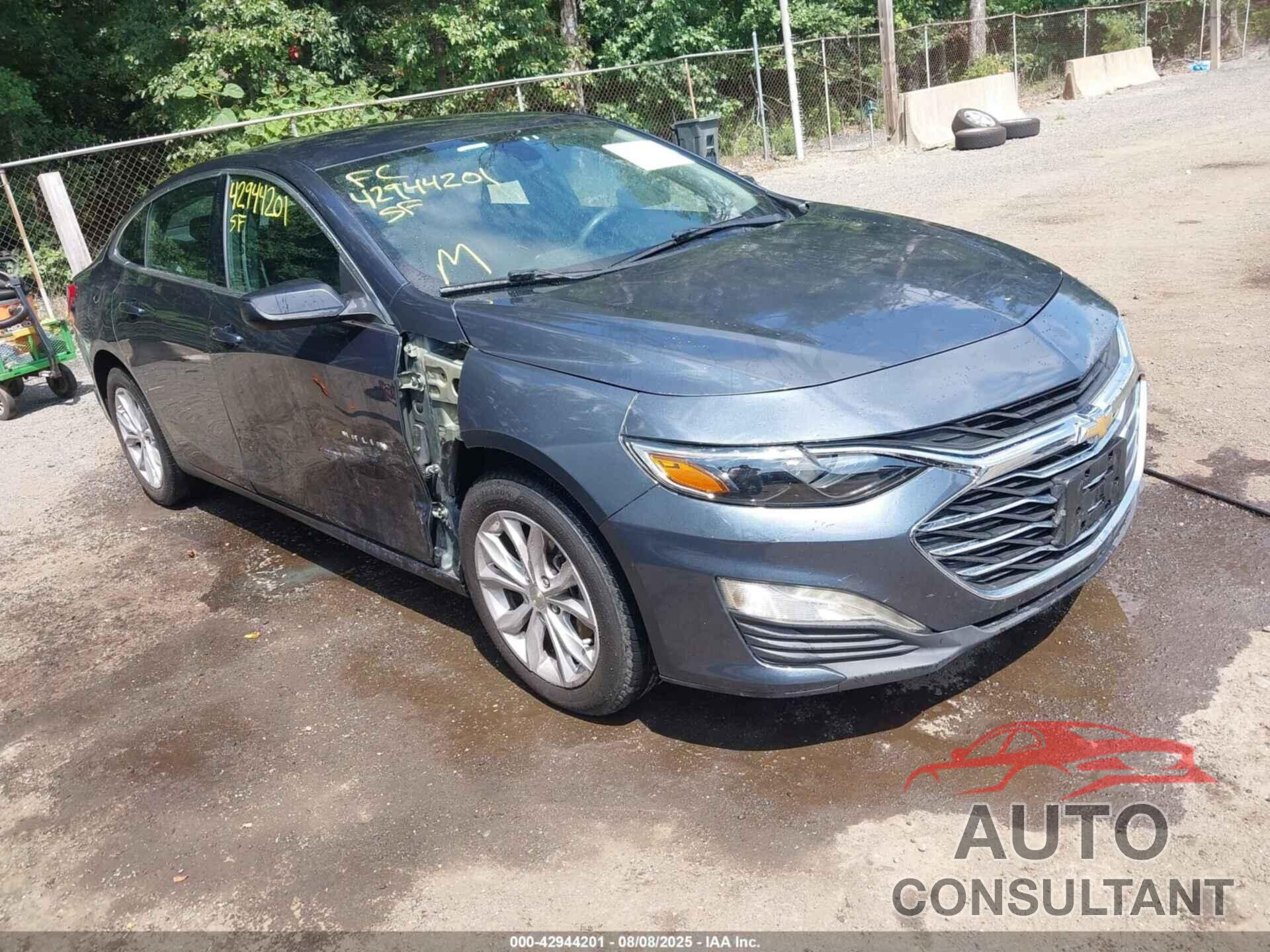 CHEVROLET MALIBU 2020 - 1G1ZD5STXLF090221