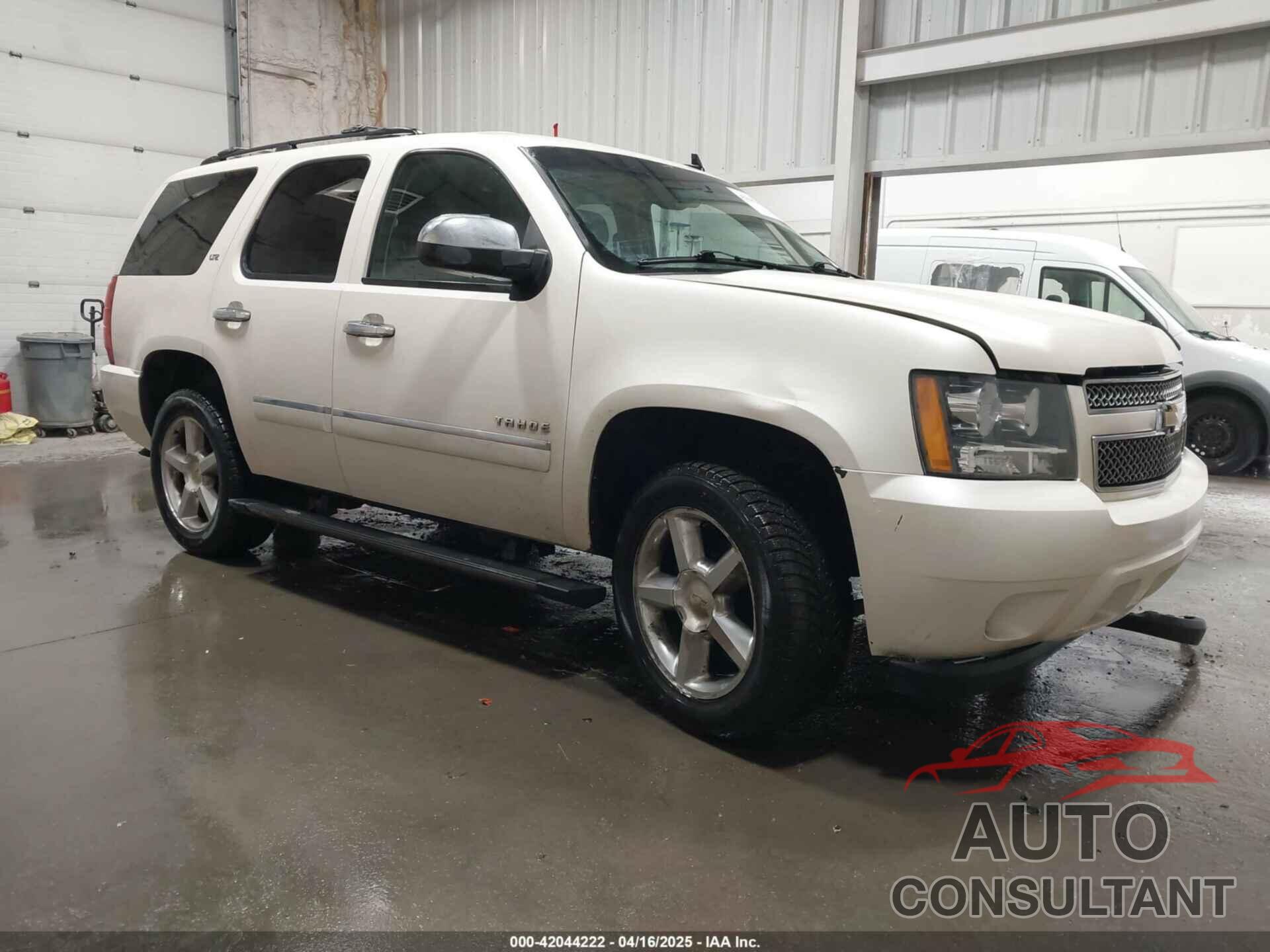 CHEVROLET TAHOE 2013 - 1GNSKCE07DR364485