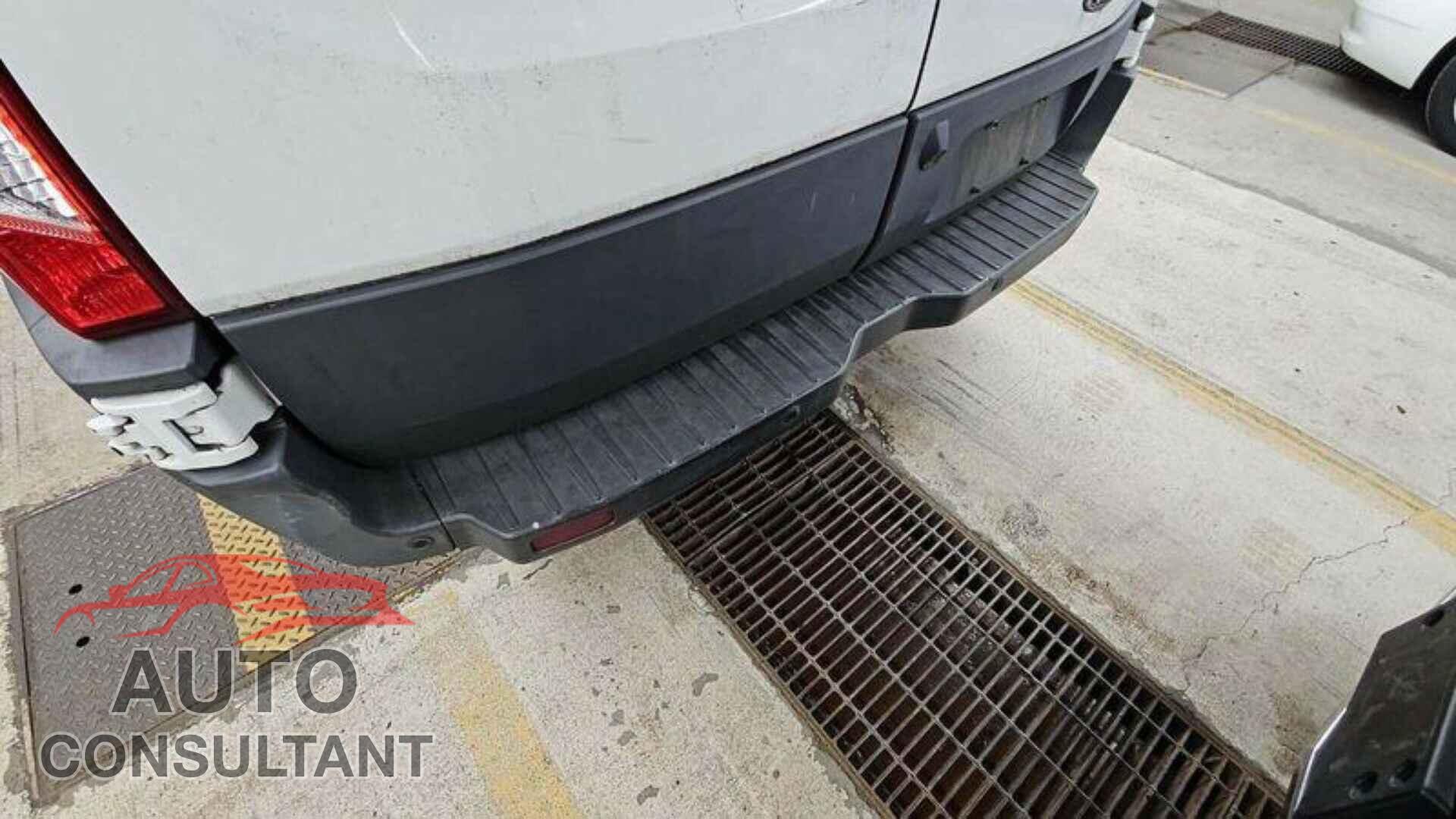 FORD TRANSIT 2017 - 1FTYE1YM5HKA76802