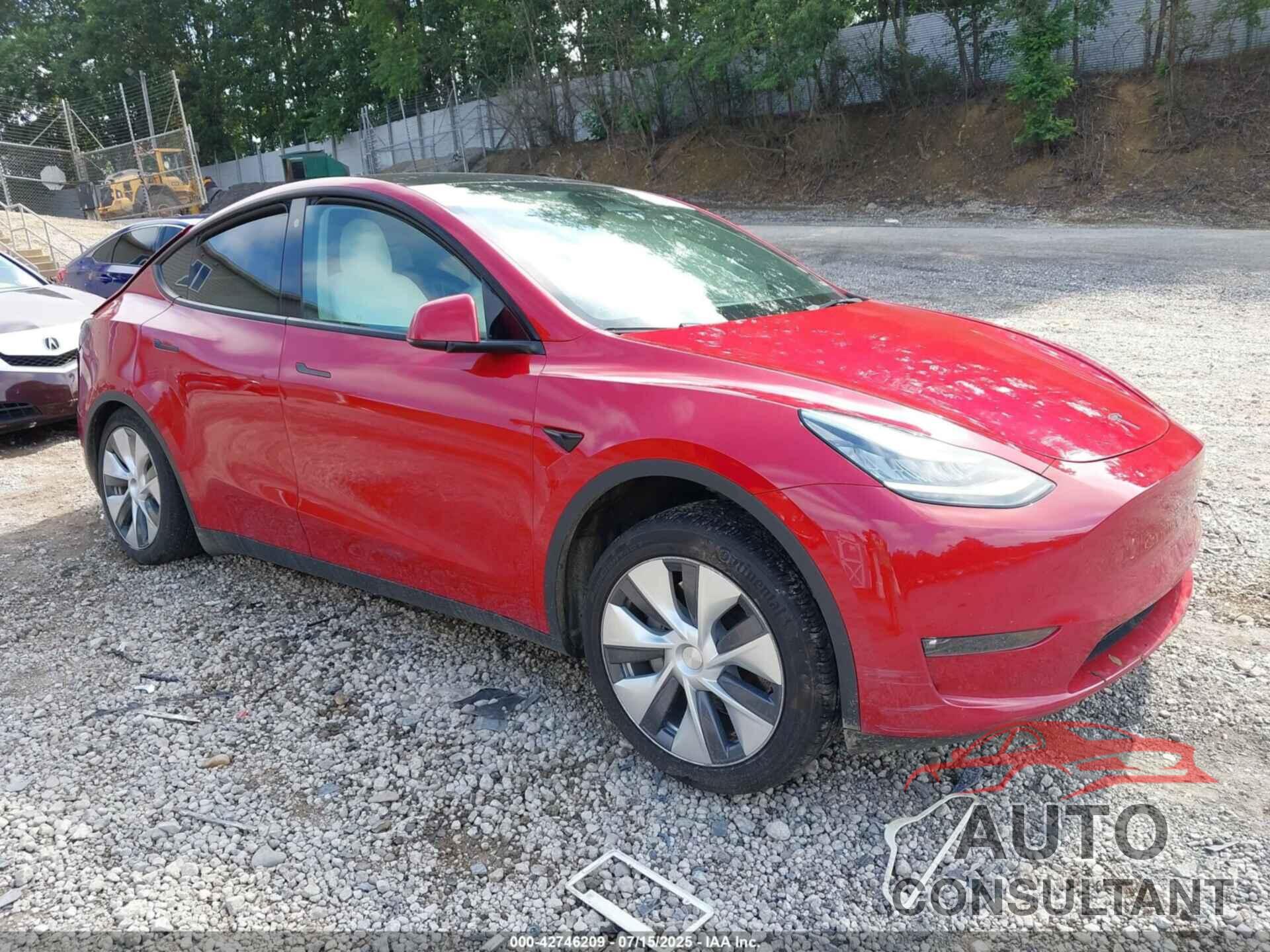 TESLA MODEL Y 2023 - 7SAYGDEE3PF616185
