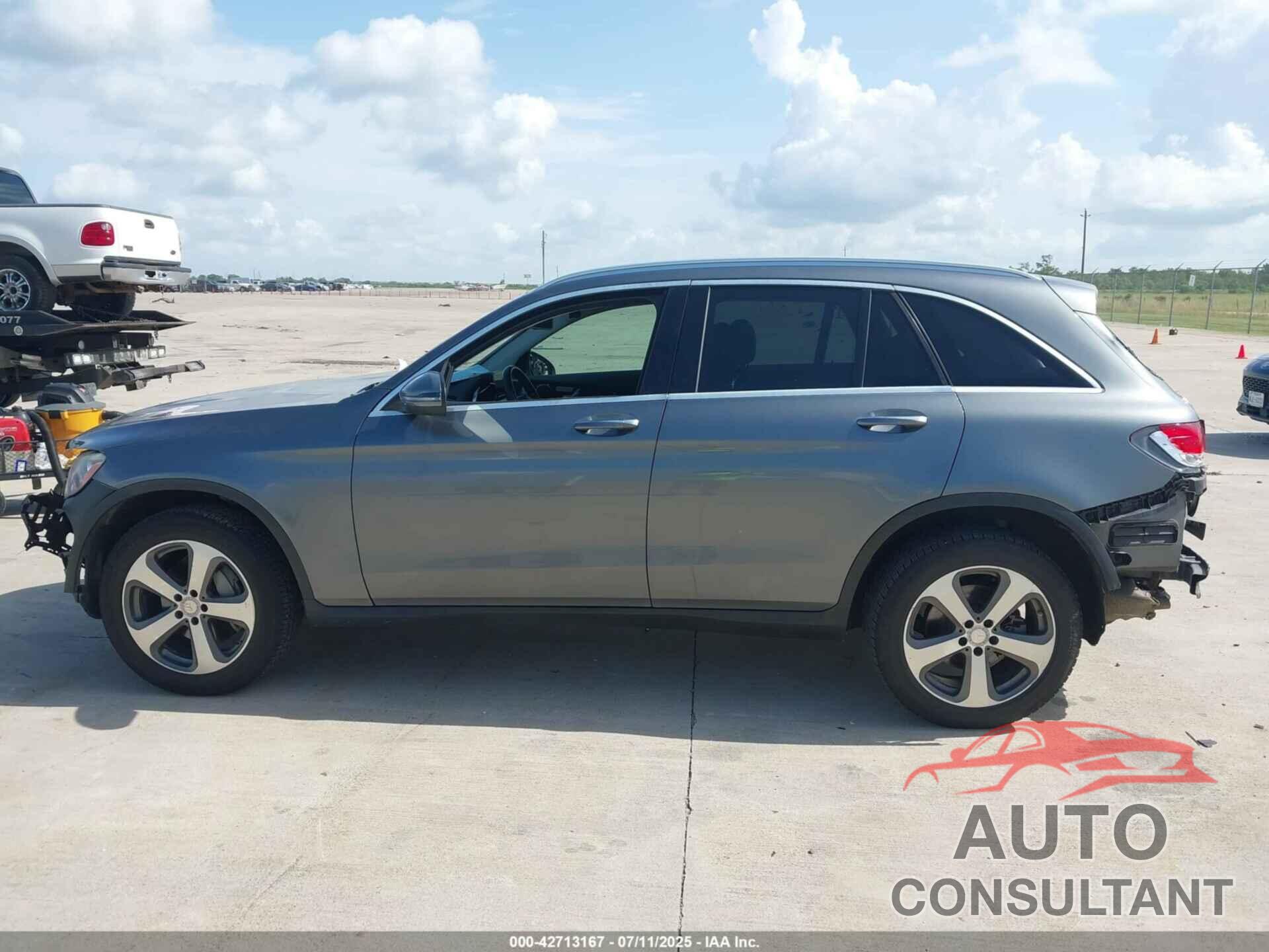 MERCEDES-BENZ GLC 300 2016 - WDC0G4JB7GF088548