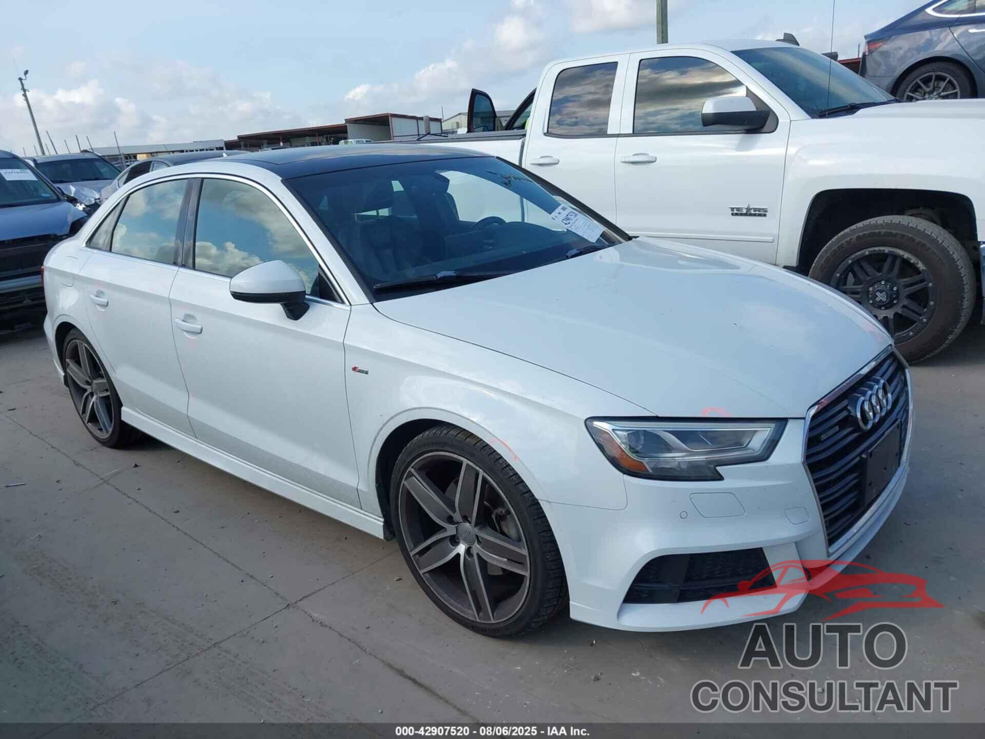 AUDI A3 2017 - WAUJ8GFF9H1012703