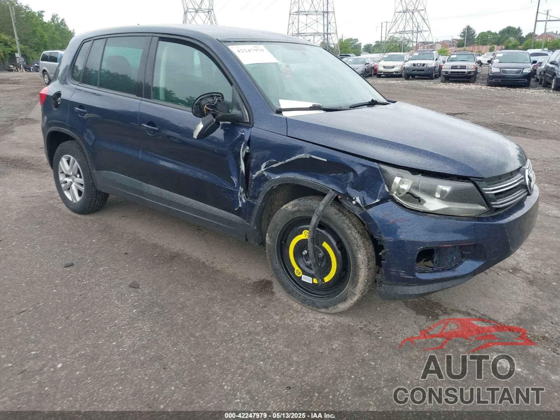 VOLKSWAGEN TIGUAN 2012 - WVGAV7AX6CW587649