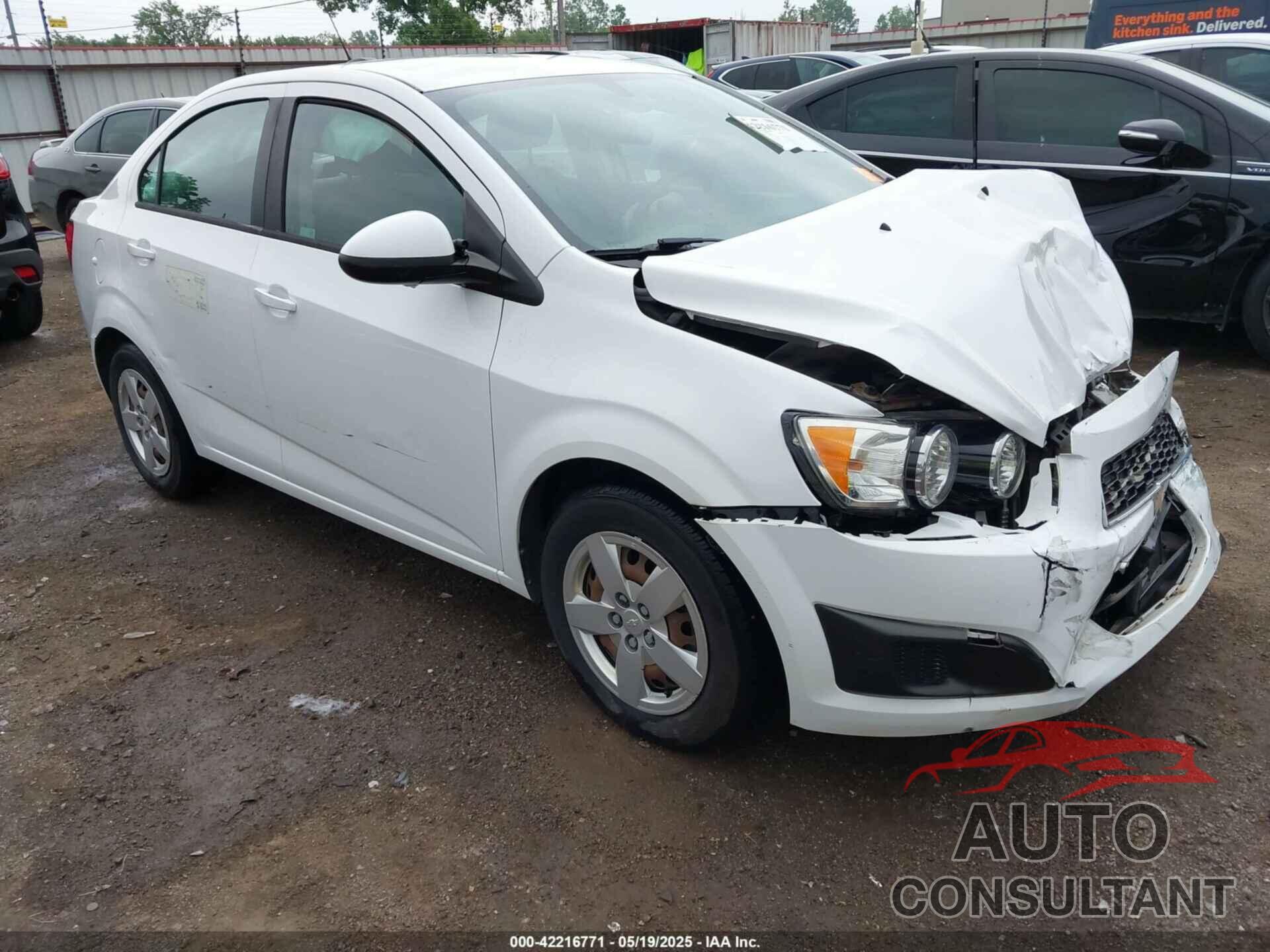 CHEVROLET SONIC 2015 - 1G1JA5SH7F4118199