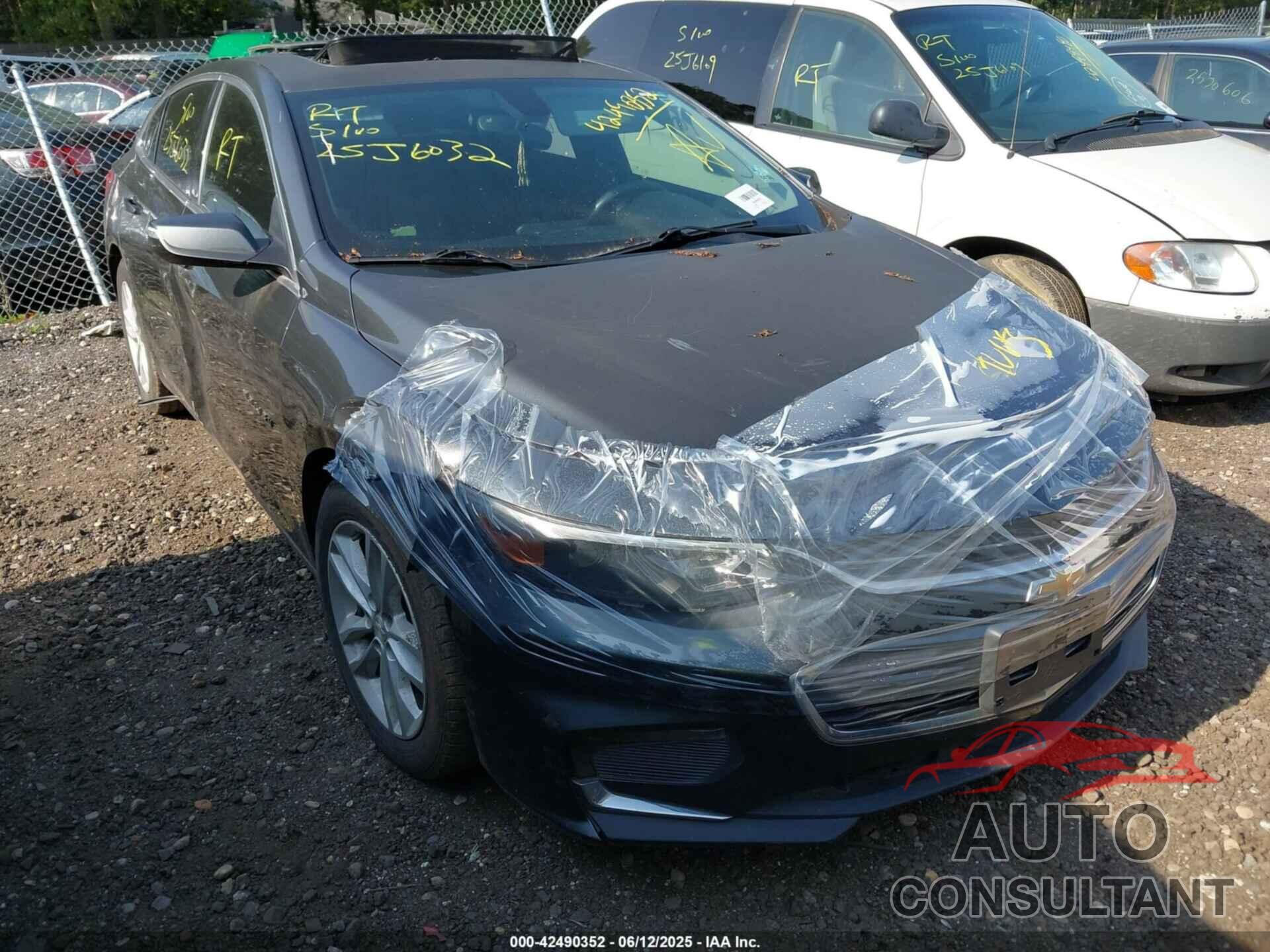 CHEVROLET MALIBU 2016 - 1G1ZE5ST4GF240374