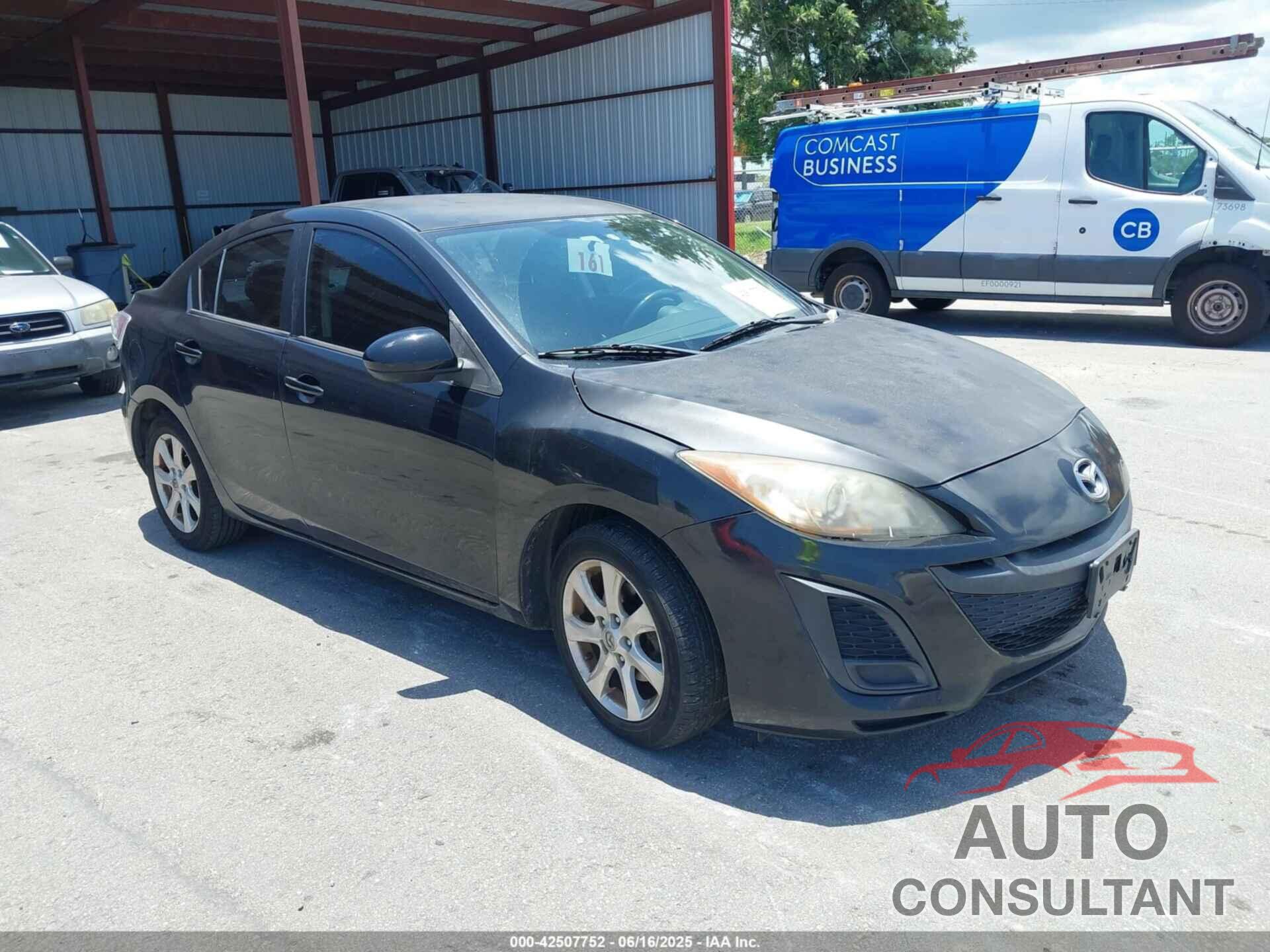 MAZDA MAZDA3 2011 - JM1BL1VF8B1366739