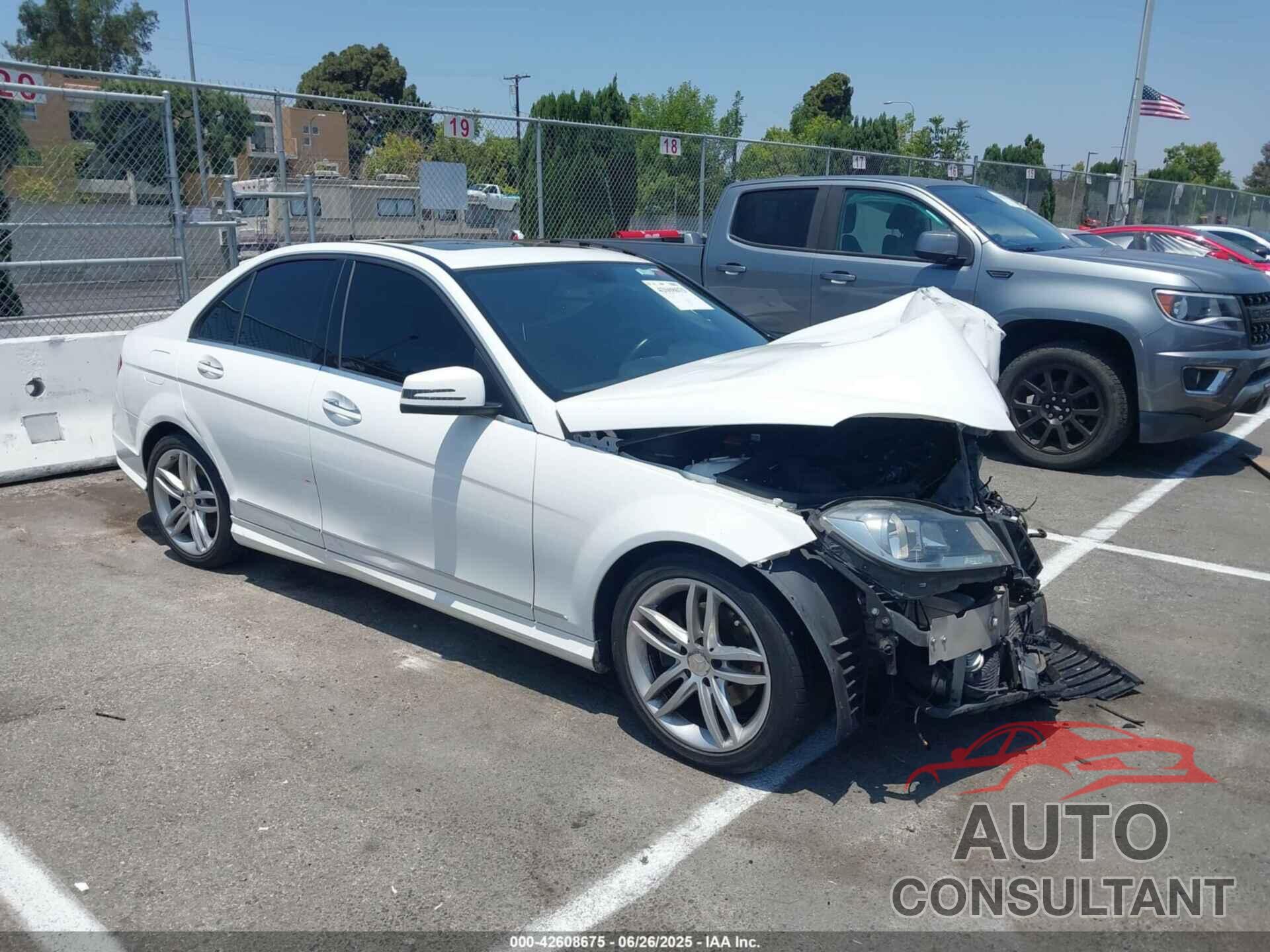 MERCEDES-BENZ C 250 2014 - WDDGF4HBXER301779