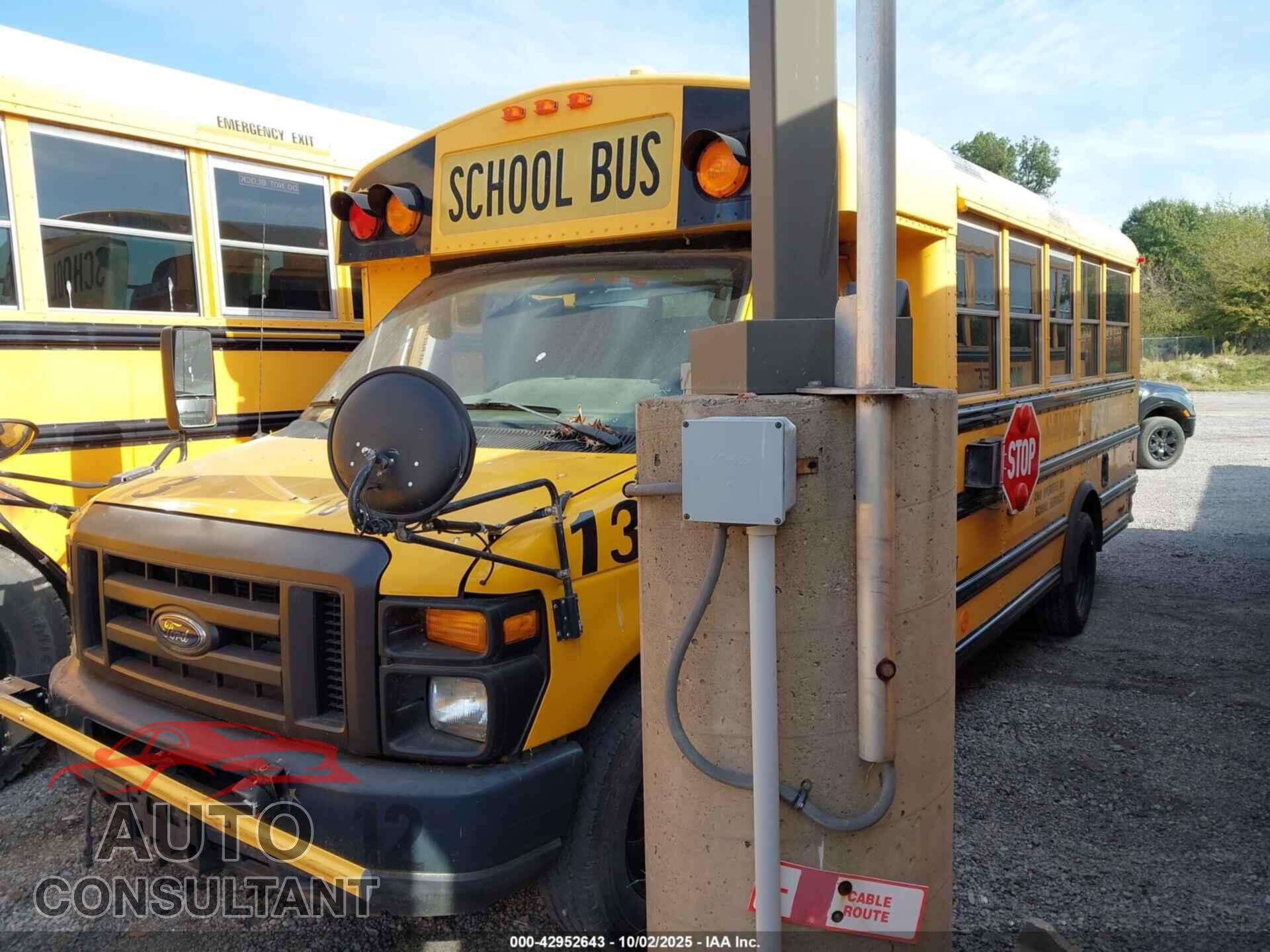 FORD E-450 CUTAWAY 2010 - 1FDFE4FP1ADA27883