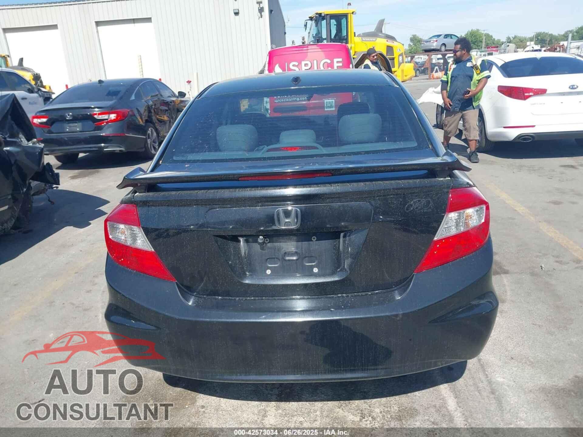 HONDA CIVIC 2012 - 2HGFB2F85CH521973