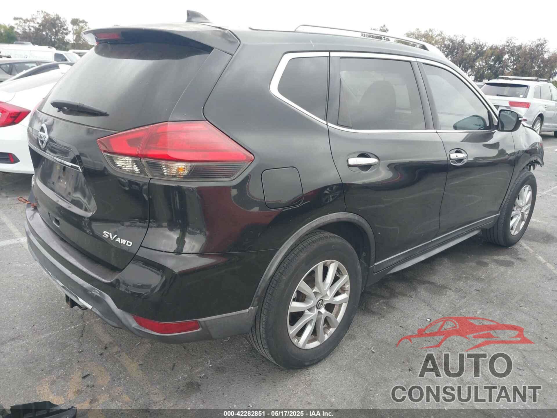 NISSAN ROGUE 2017 - KNMAT2MV6HP542218