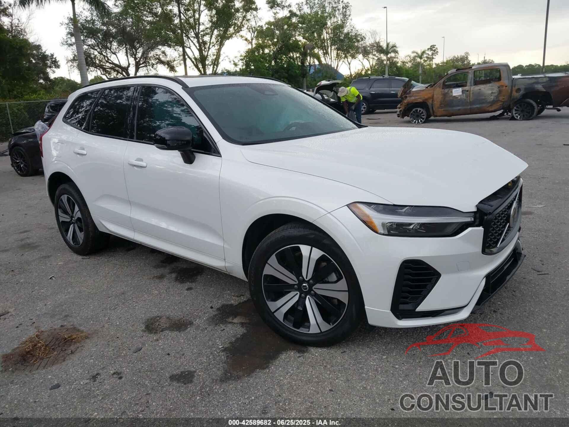 VOLVO XC60 2024 - YV4H60DK6R1925870