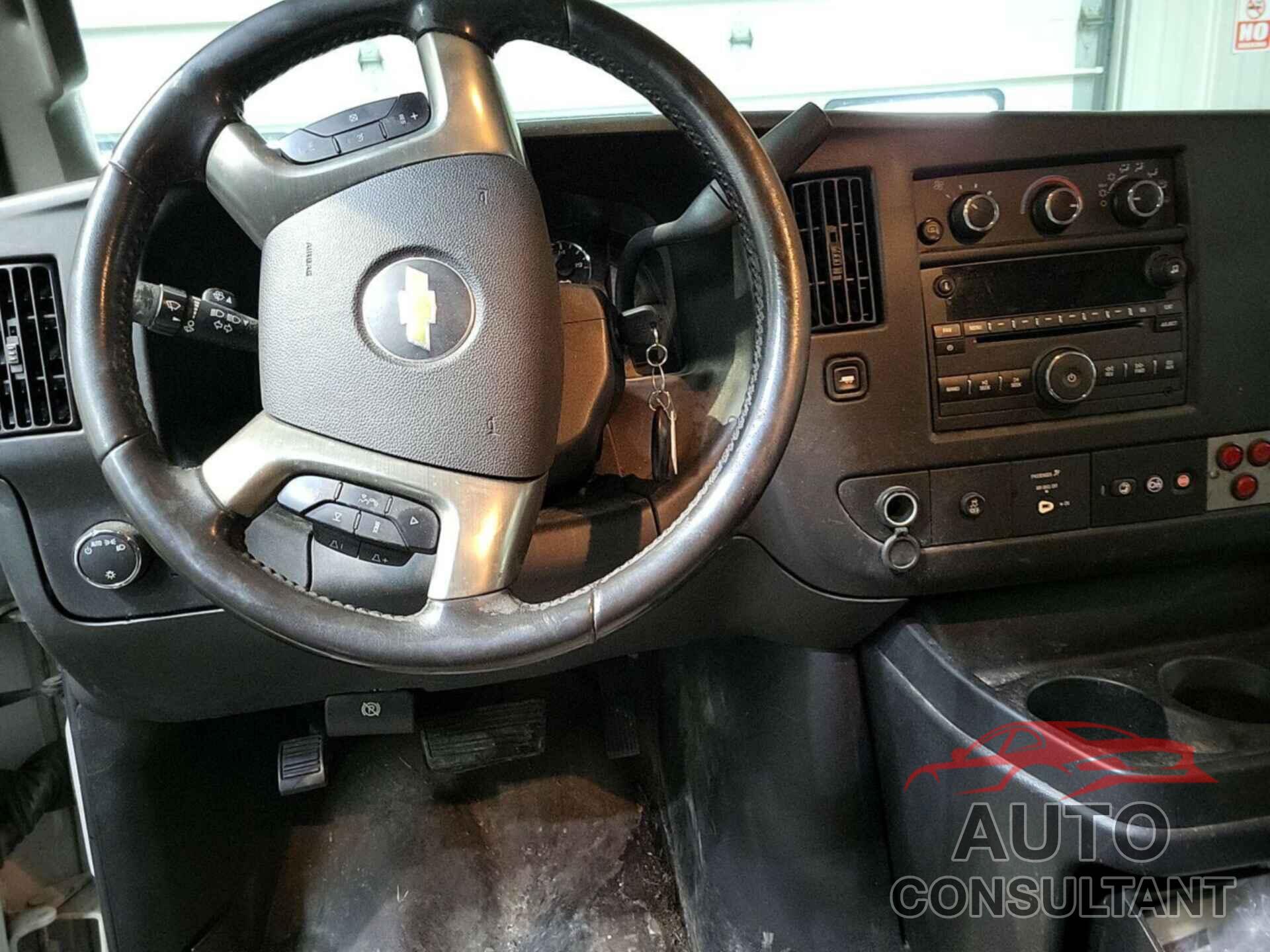 CHEVROLET EXPRESS 2500 2016 - 1GCWGAFF3G1313653