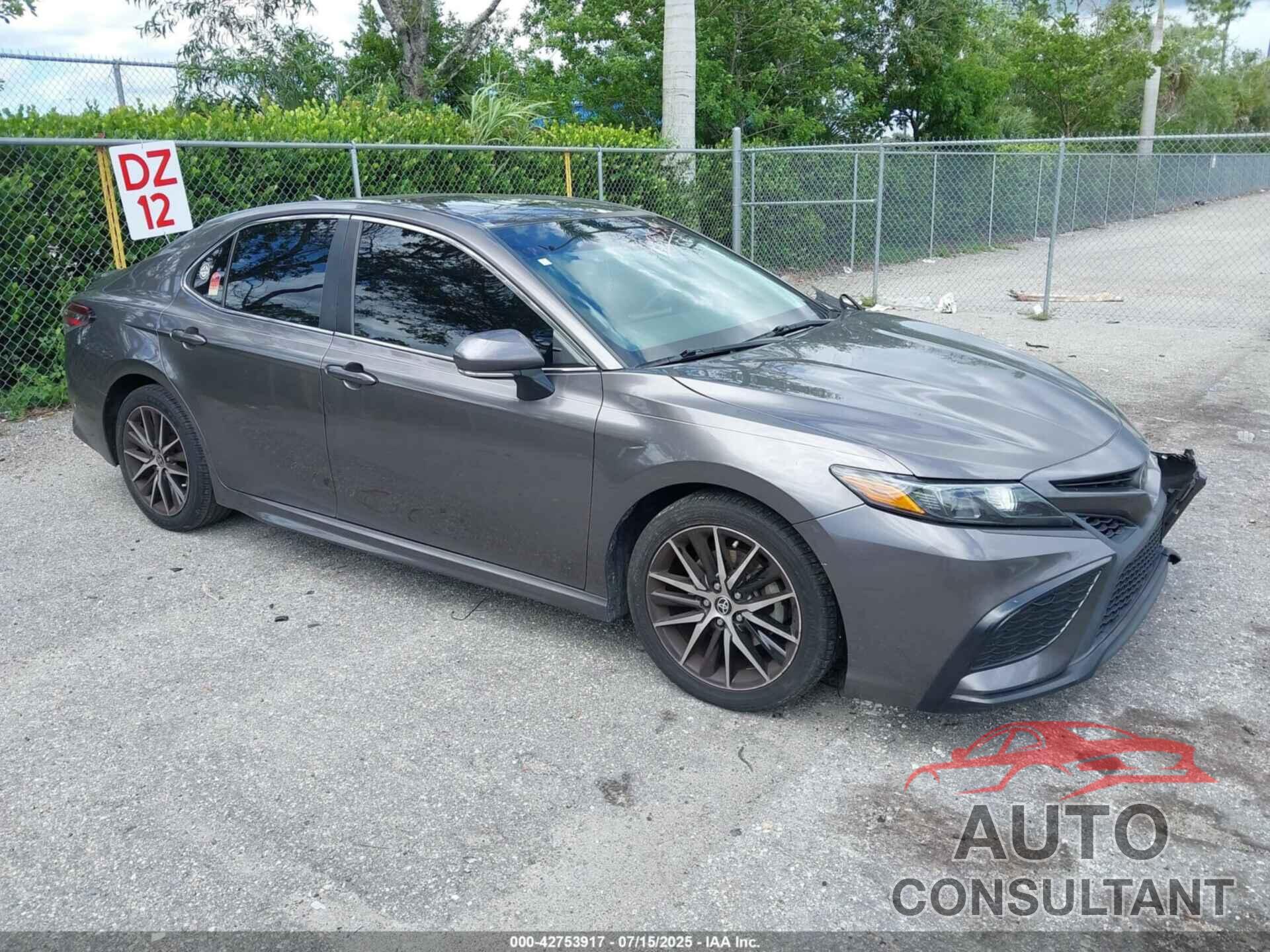 TOYOTA CAMRY 2021 - 4T1T11AK8MU483666