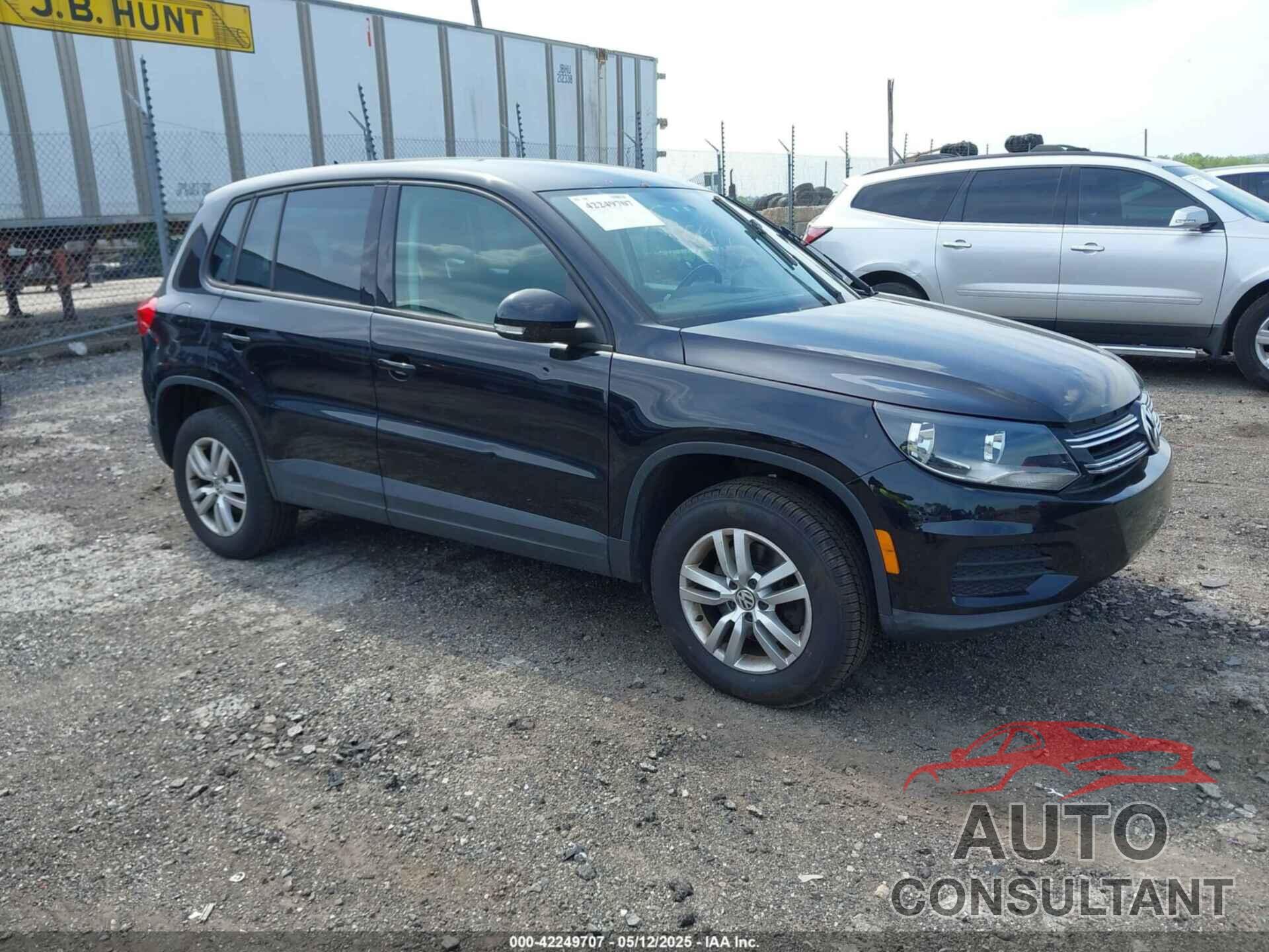 VOLKSWAGEN TIGUAN 2013 - WVGAV3AX0DW621305