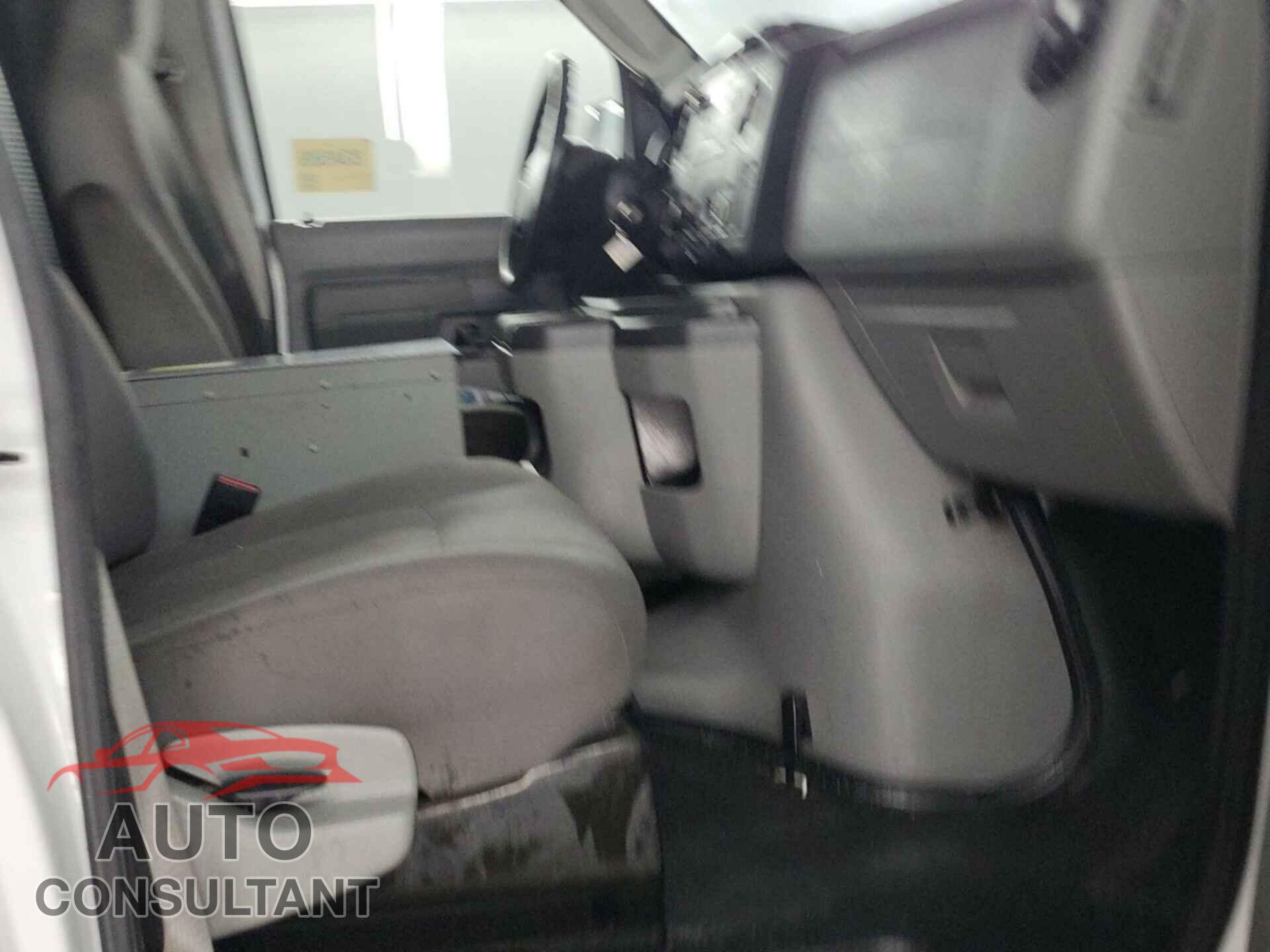 FORD ECONOLINE 2011 - 1FTNE2EL1BDB37160
