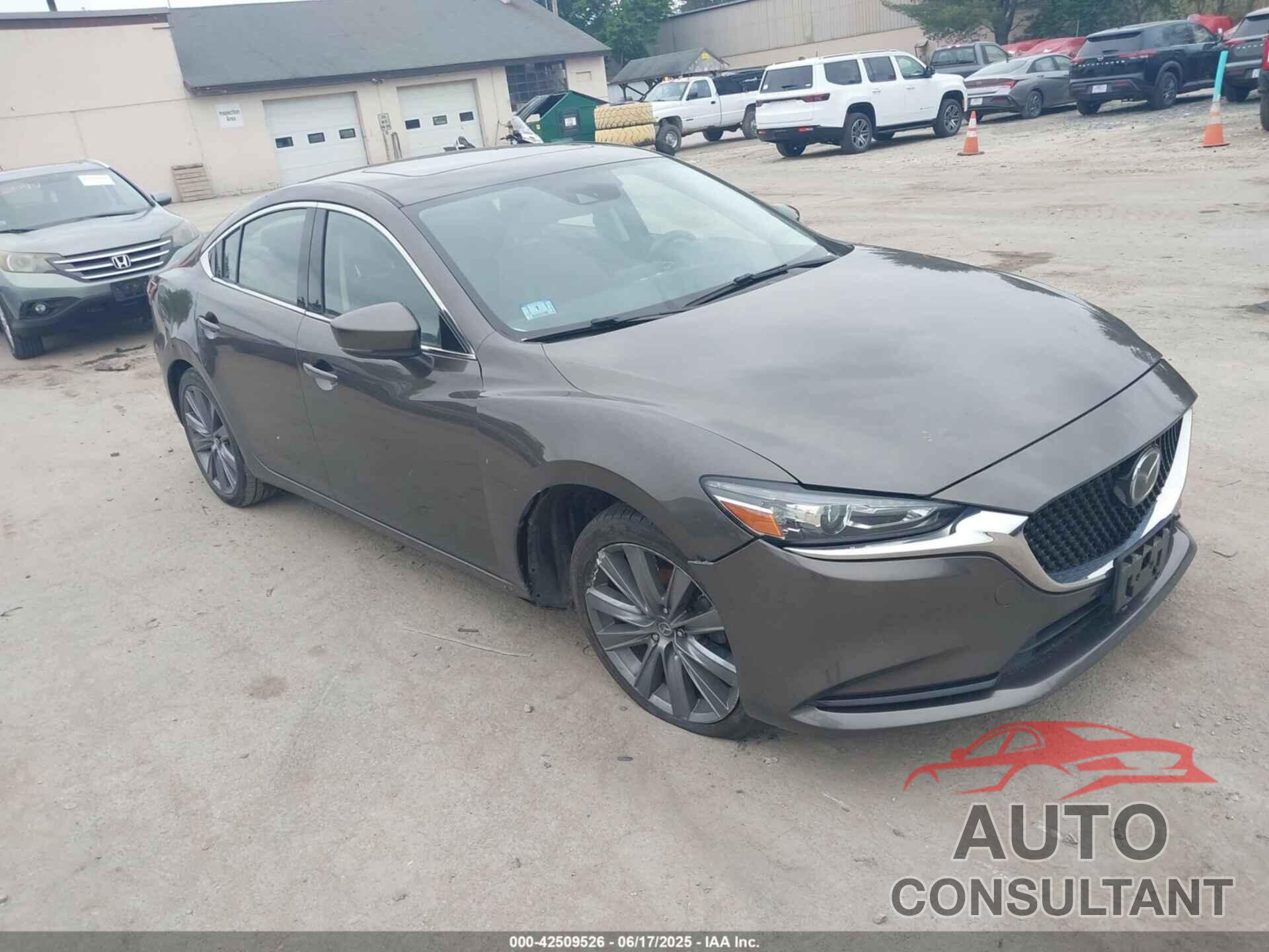 MAZDA MAZDA6 2018 - JM1GL1VM8J1306088